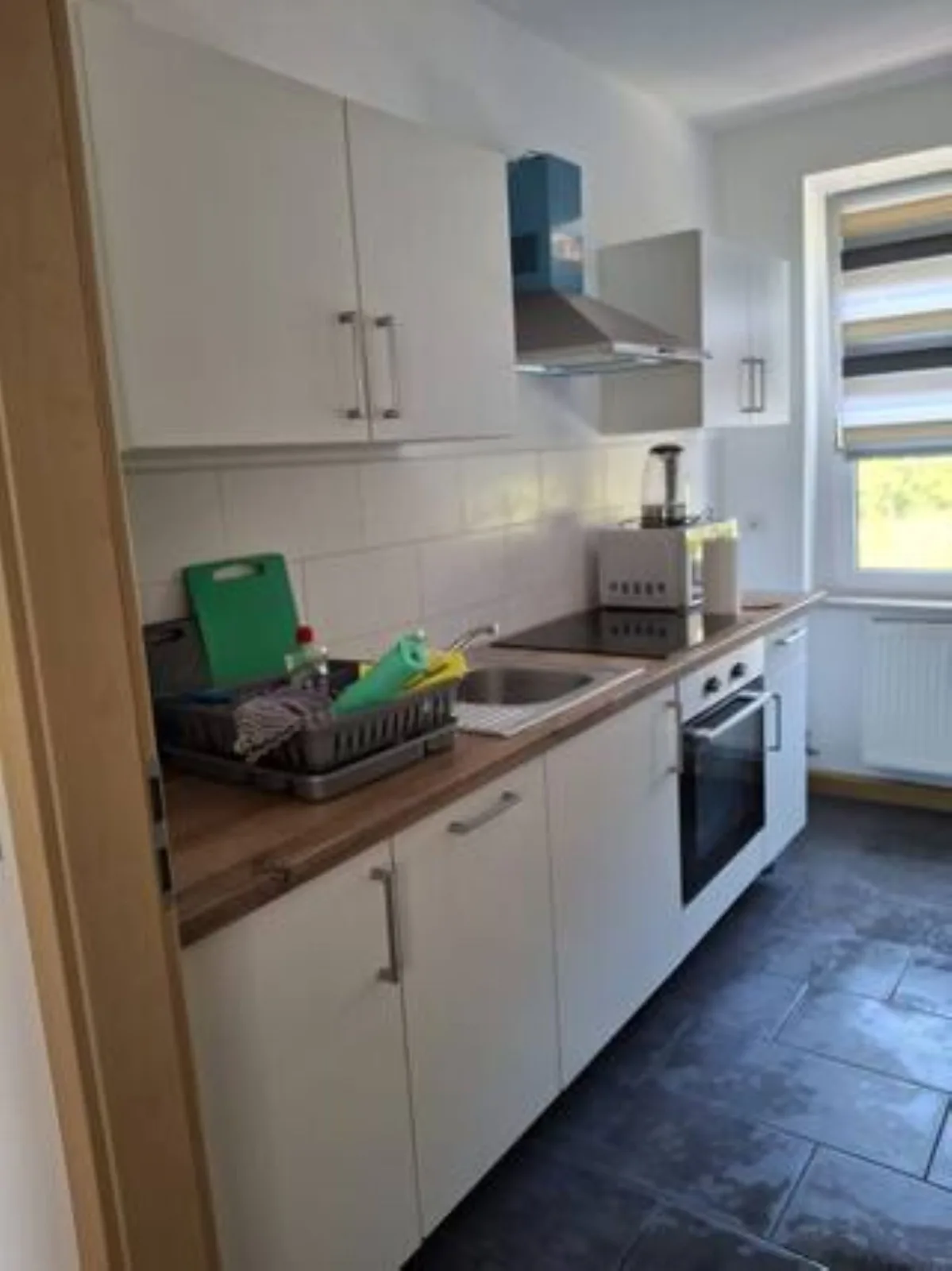 Schöne Vollausgestattete Monteurs- Gästewohnung nähe Raffinerie Leuna und Geiseltalsee / 0303