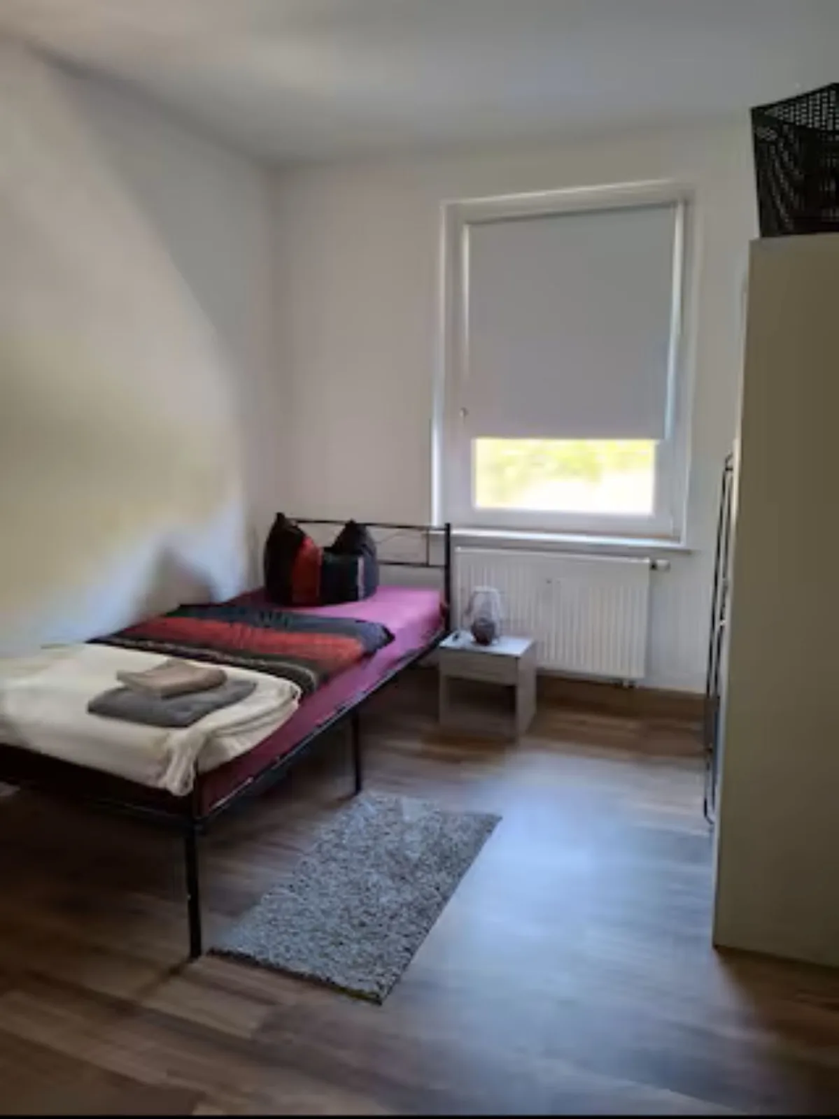 Schöne Vollausgestattete Monteurs- Gästewohnung nähe Raffinerie Leuna und Geiseltalsee / 0303