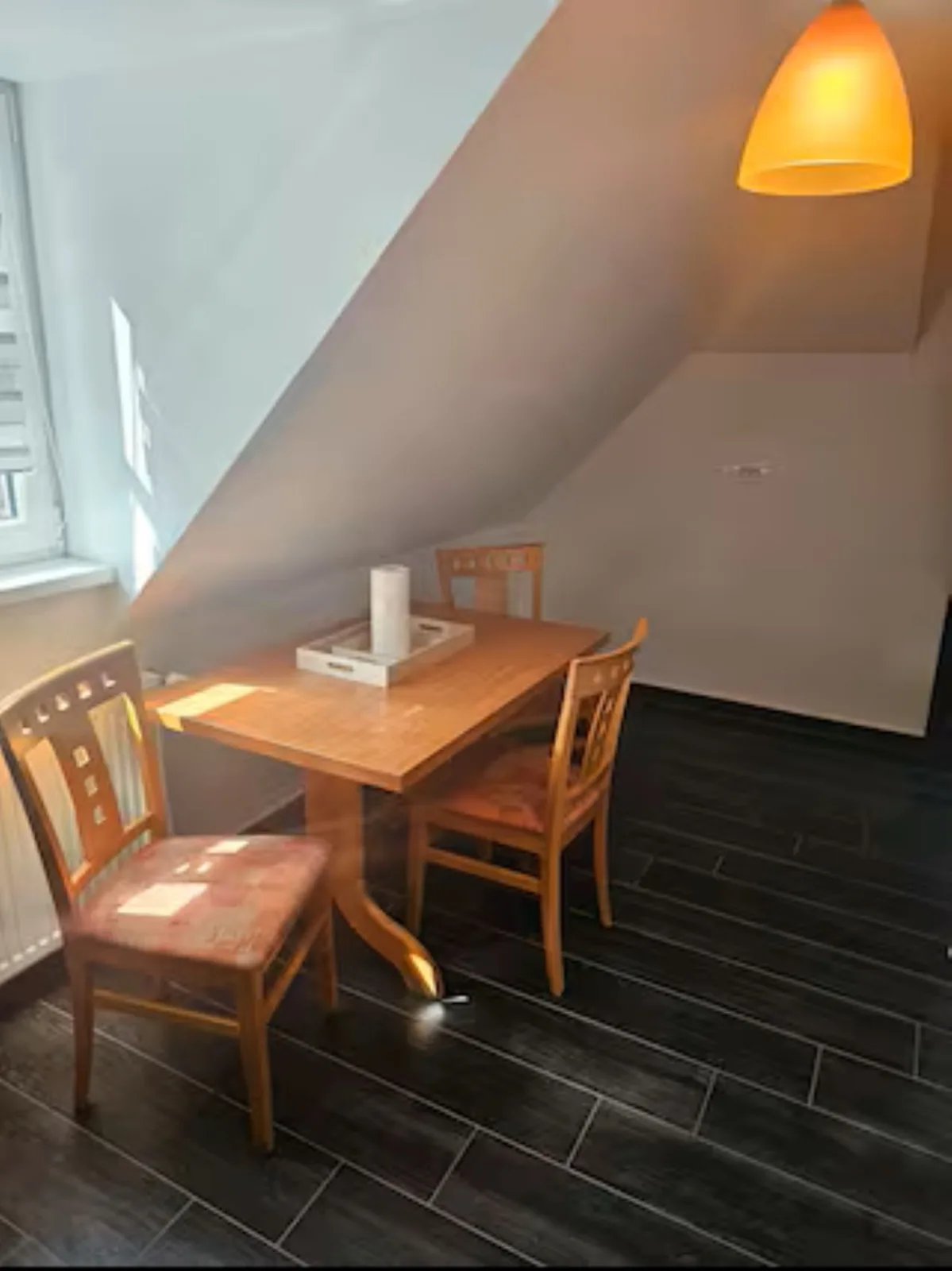 Schöne Vollausgestattete Monteurs- Gästewohnung in der Gartenstadt Leuna und nähe Geiseltalsee / 2209