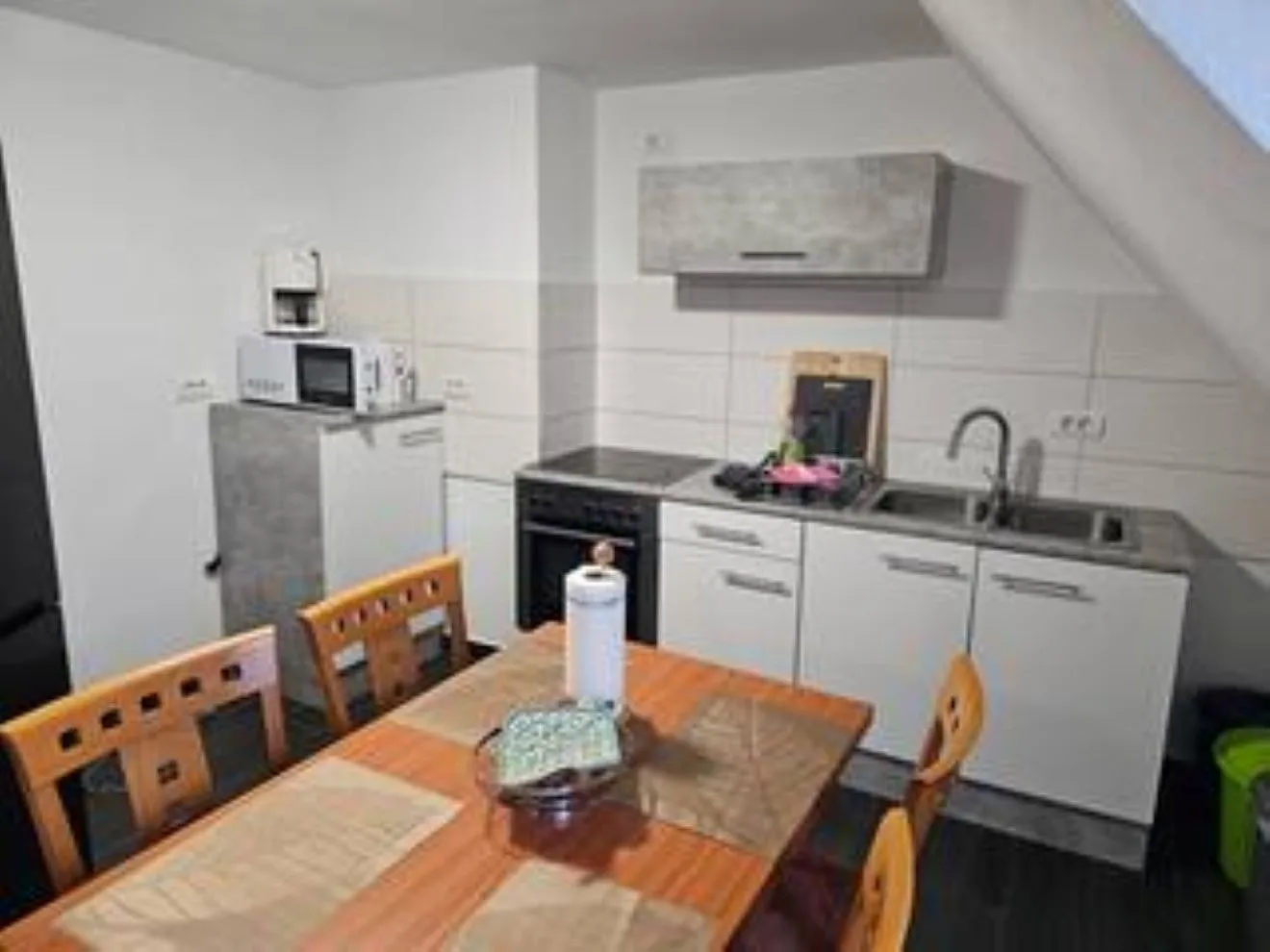 Schöne Vollausgestattete Monteurs- Gästewohnung in der Gartenstadt Leuna und nähe Geiseltalsee / 2407