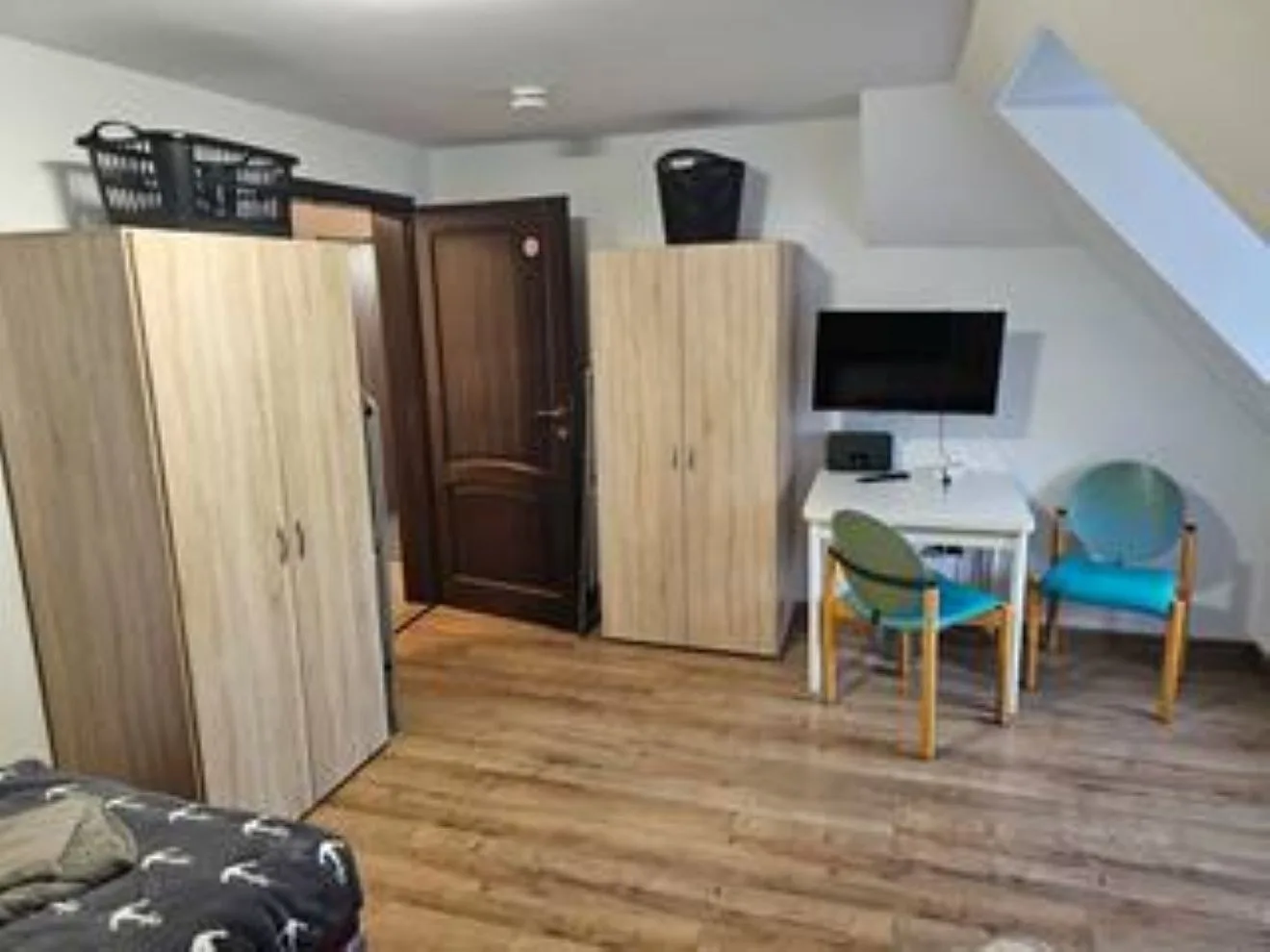 Schöne Vollausgestattete Monteurs- Gästewohnung in der Gartenstadt Leuna und nähe Geiseltalsee / 2407