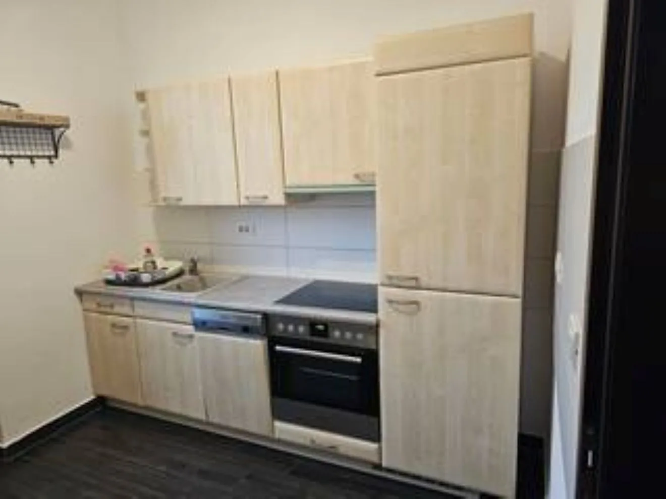 Schöne Vollausgestattete Monteurs- Gästewohnung in der Gartenstadt Leuna und nähe Geiseltalsee / 2202