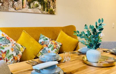 AyCatcherHomes - Wega | Old Town | 2BR | 4 Guests