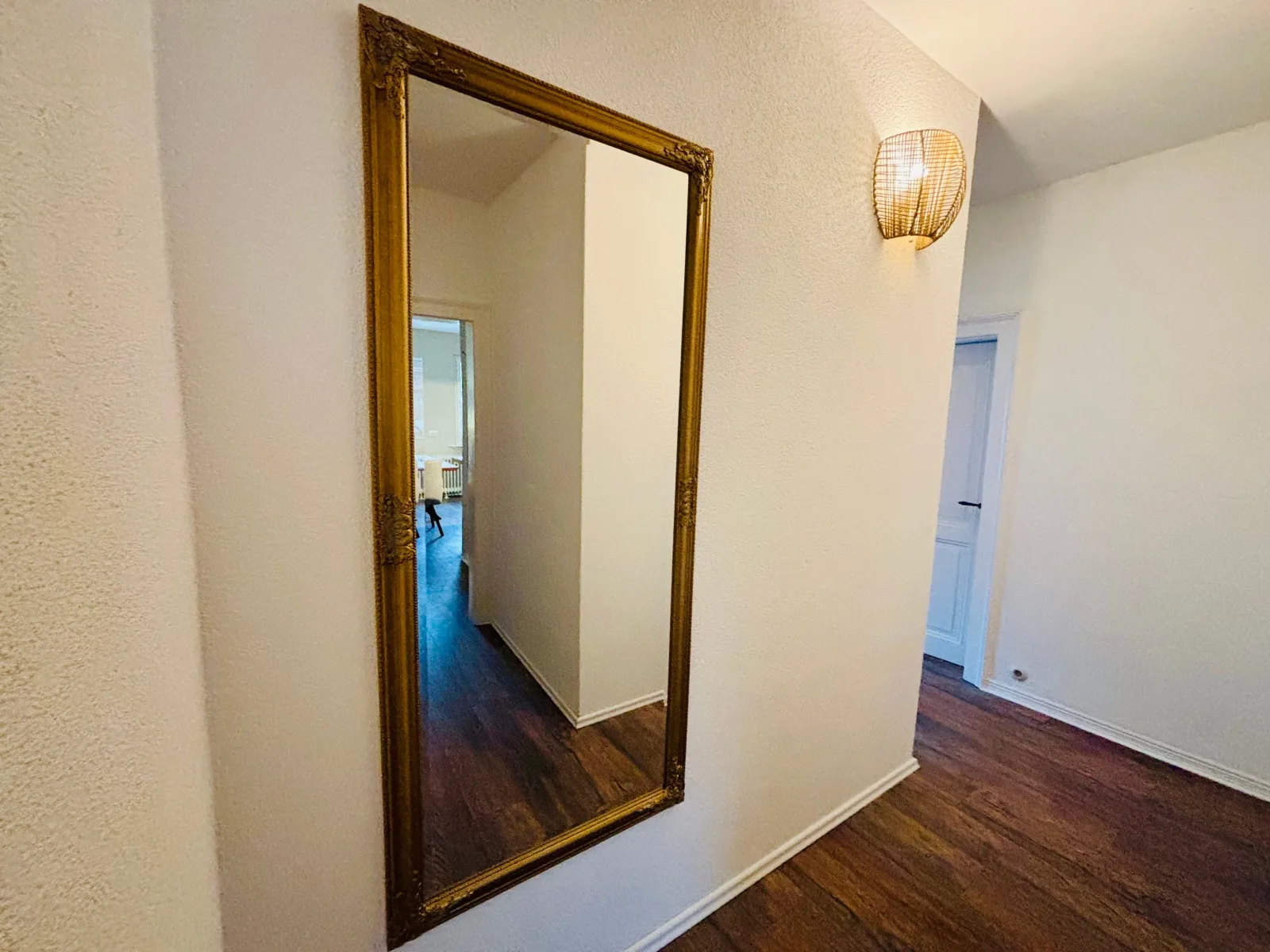 AyCatcherHomes - Wega | Old Town | 2BR | 4 Guests
