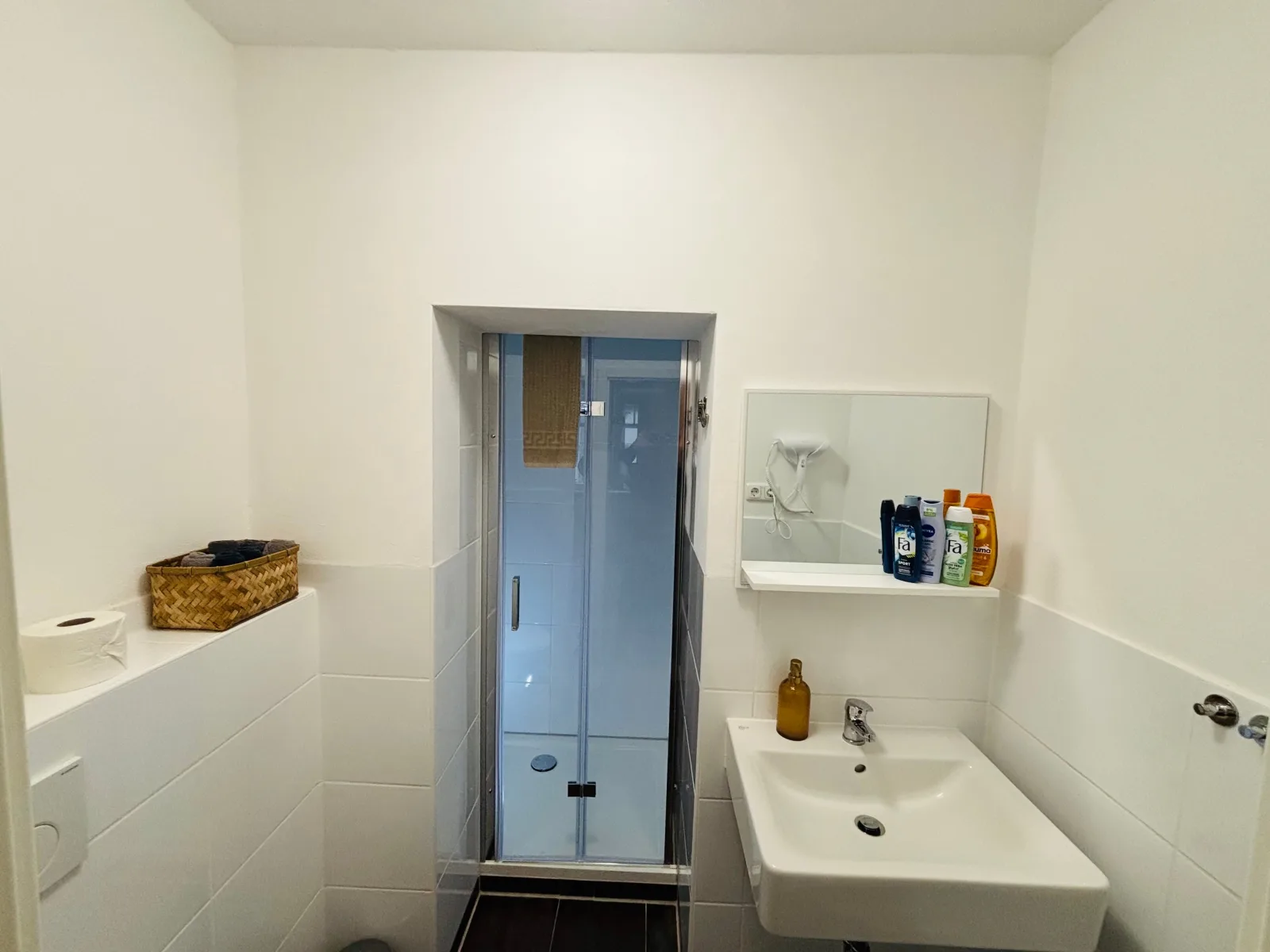 AyCatcherHomes - Wega | Old Town | 2BR | 4 Guests