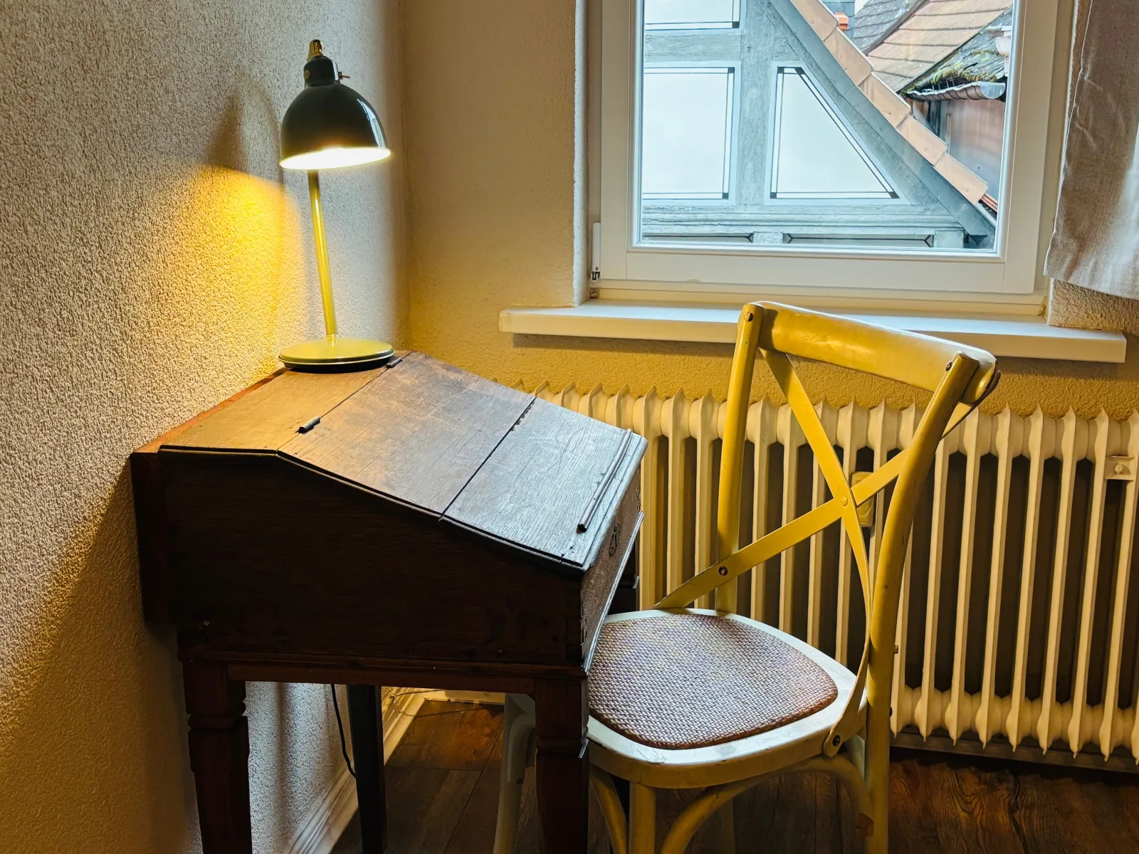 AyCatcherHomes - Wega | Old Town | 2BR | 4 Guests