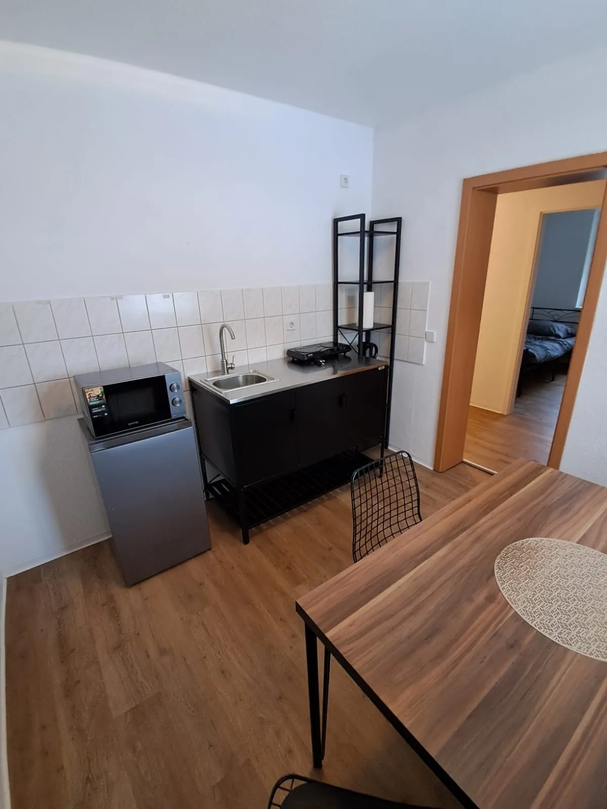 Ferienwohnung / Monteurzimmer G2/1 in Massen EG rechts