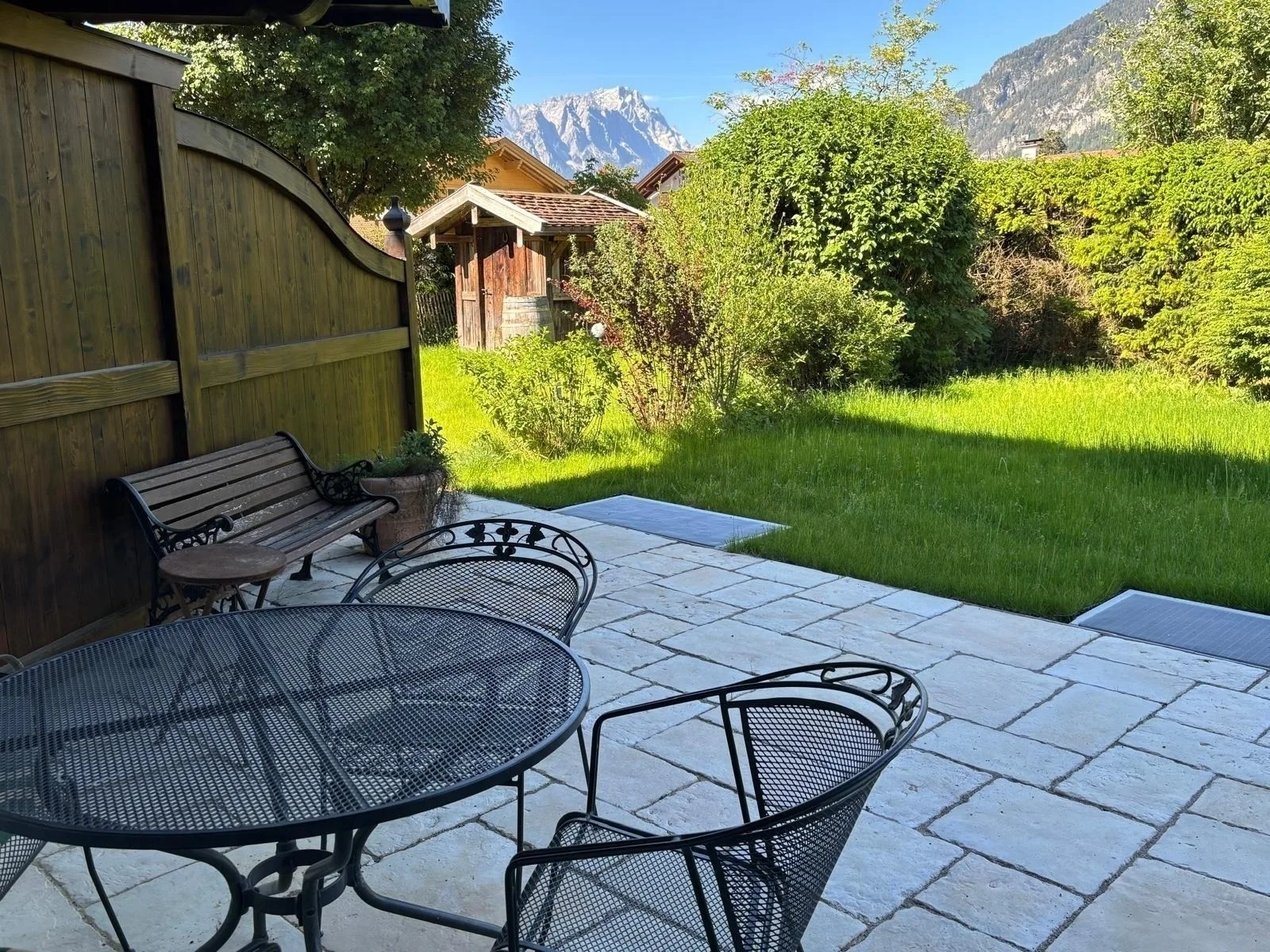 Minerva - mit Garten u. Terrasse. Wohnen auf 2 Ebenen