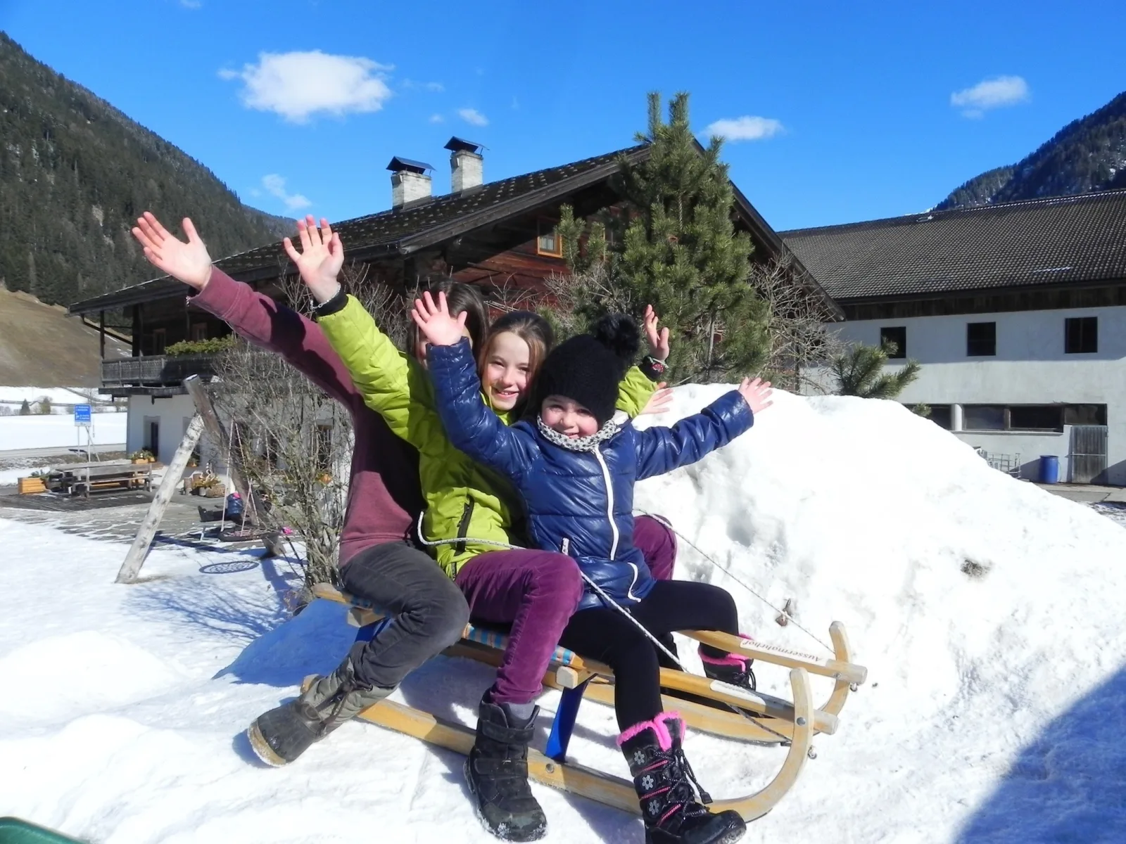 Familienurlaub am Bauernhof mit Tieren, Natur & Sauna, Alpin