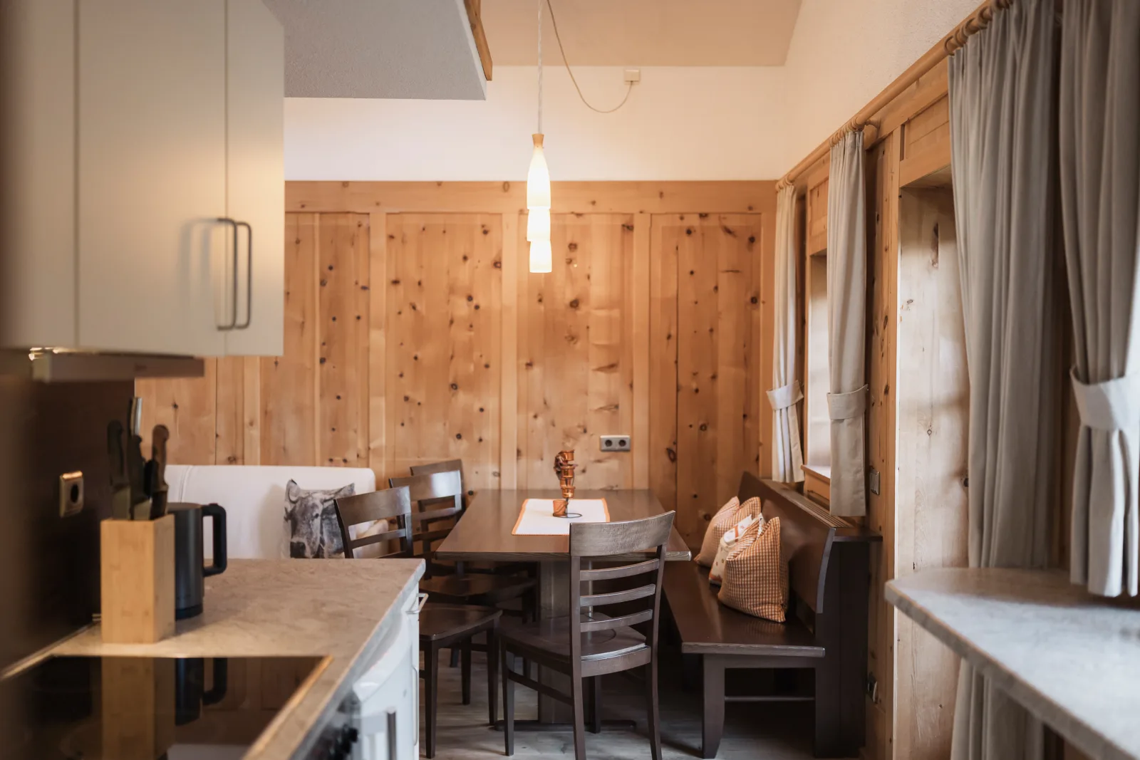 Familienurlaub am Bauernhof mit Tieren, Natur & Sauna, Alpin