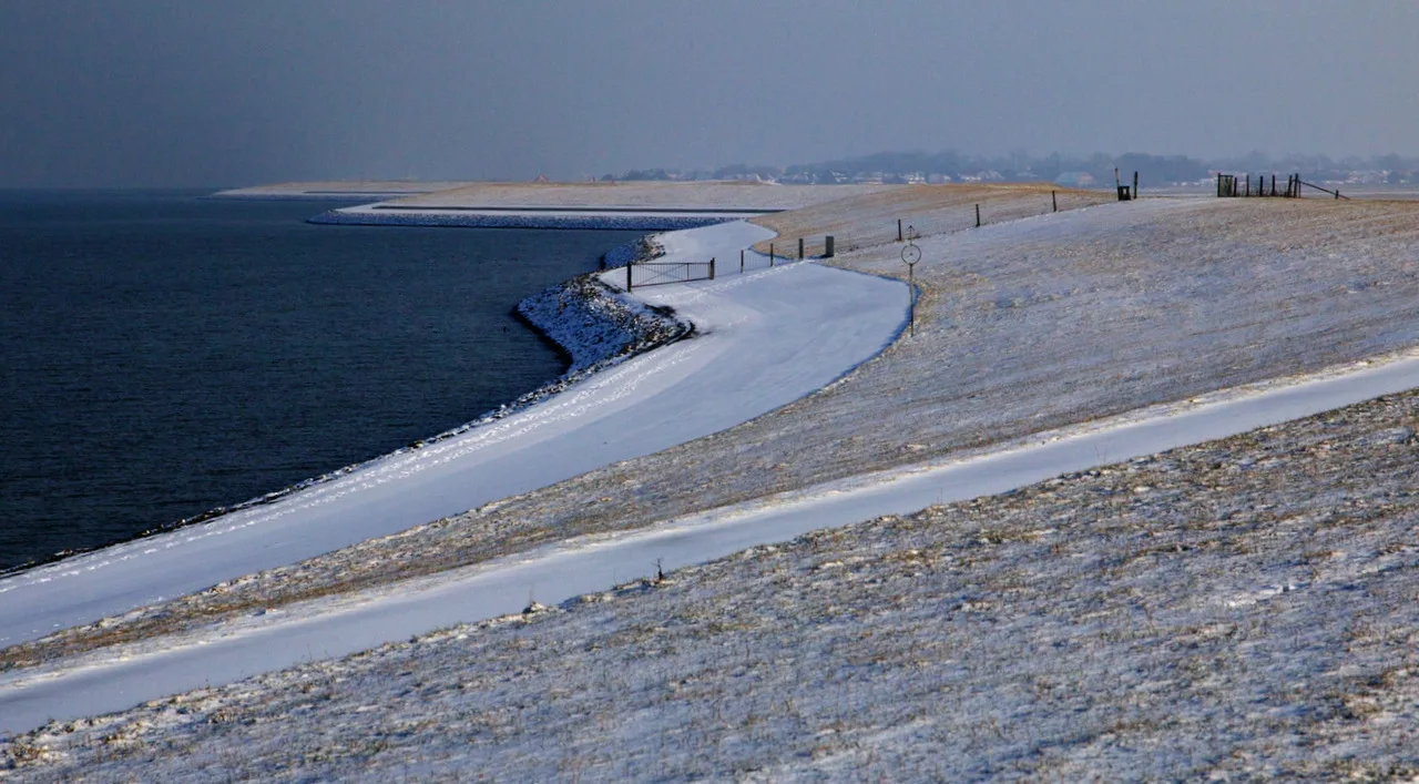 Sömmerland, Exklusive 4-Sterne-FeWo von 2024, Sonnenterrasse, 150 m zur Nordsee, eigener Zugang