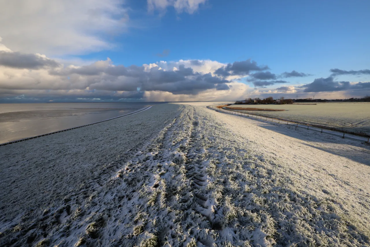 Sömmertied, Exklusive 4-Sterne-FeWo von 2024, Sonnenterrasse, eigener Zugang zur 150 m entfernten Nordsee