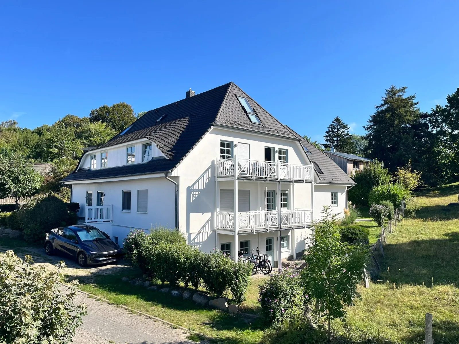 Ferienhaus Südstrand**** Blick bis zur Ostsee, Schwimmbadnutzung, Sauna,4-5 Fuß Minuten zum Strand