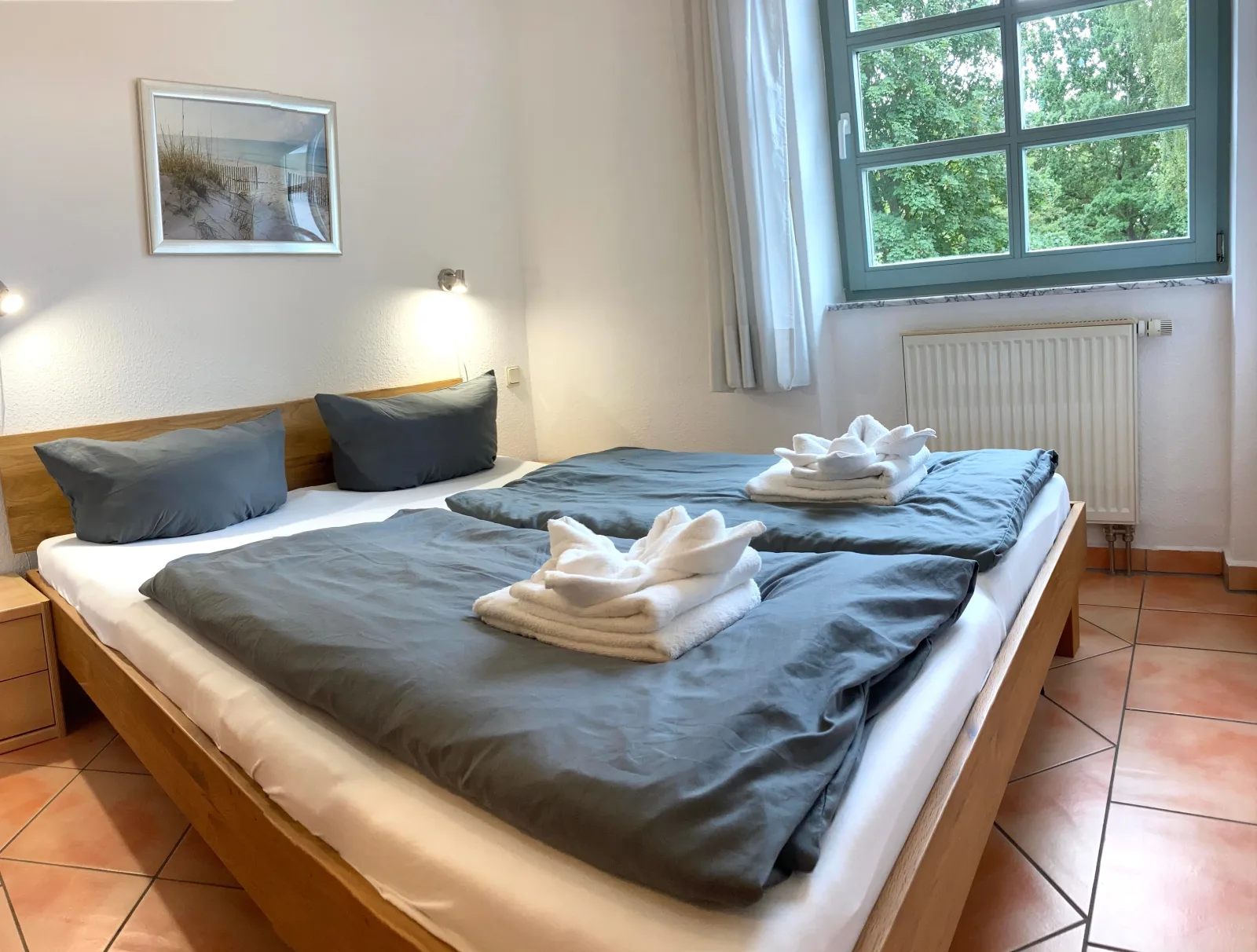 Ferienhaus Südstrand**** Blick bis zur Ostsee, Schwimmbadnutzung, Sauna,4-5 Fuß Minuten zum Strand