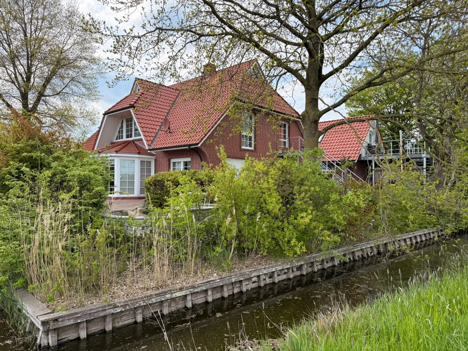 Neues Feriendomizil Deichblick - Nordseeurlaub mit Balkon und  Garten im idyllischen Butjadingen