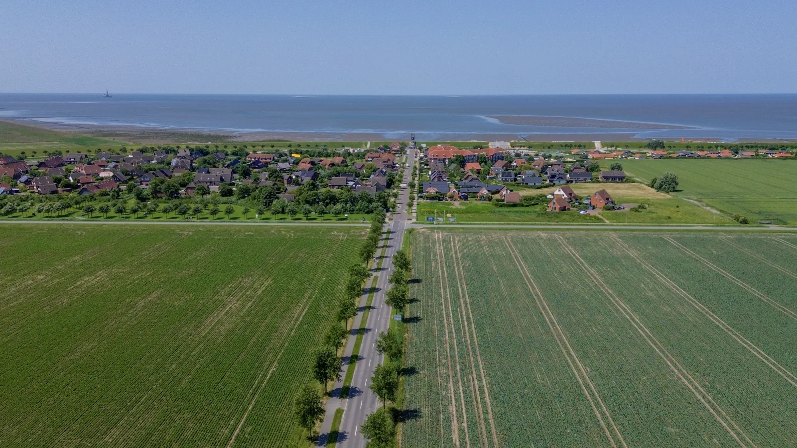 Ferienwohnung Seerose im Haus Seewind nur 800 Meter von der Nordsee entfernt auf 2.800 m² Grundstück