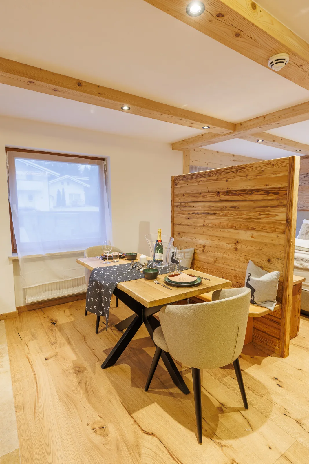 Apartment 2 - Luchs