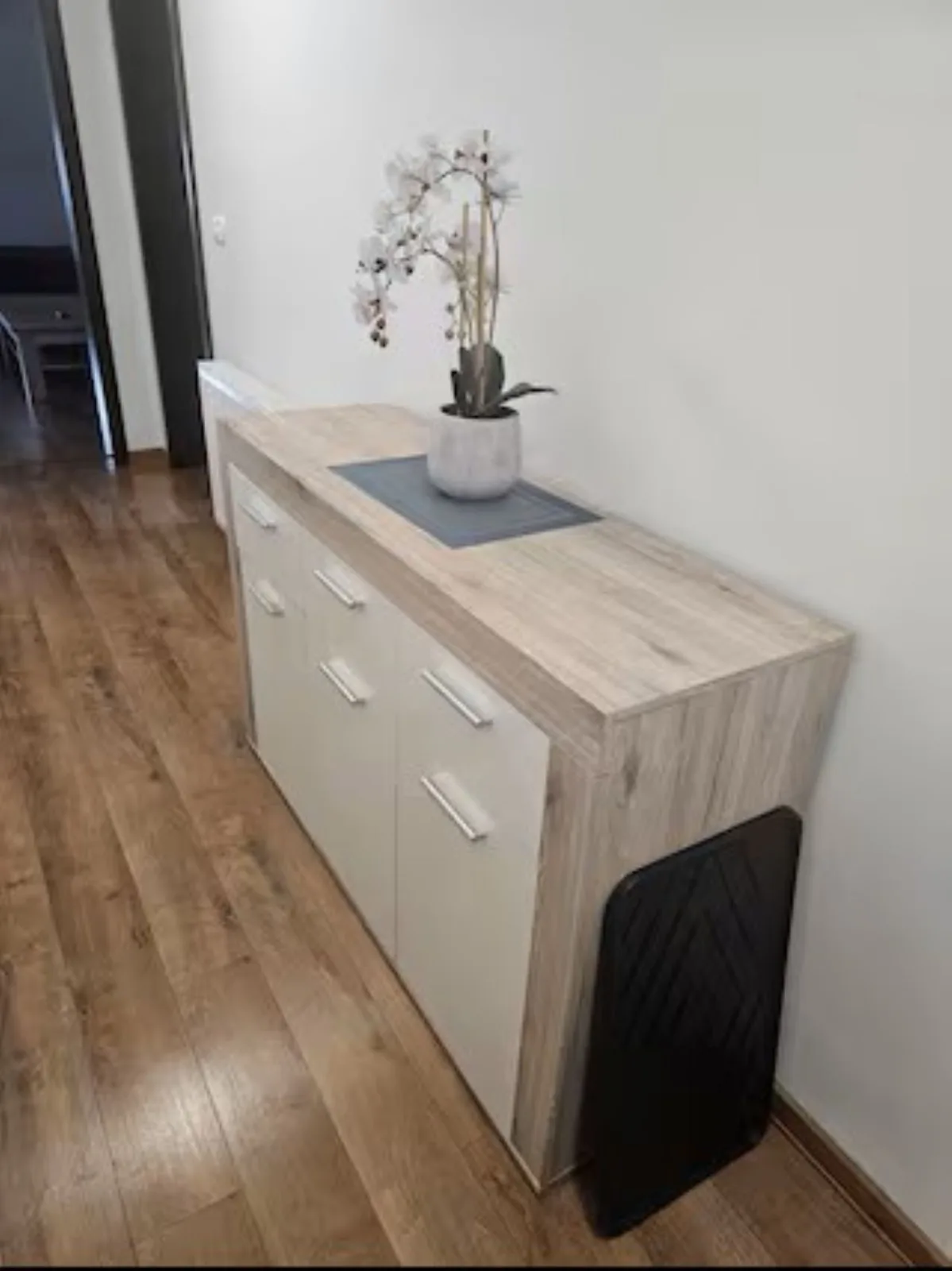 Schöne Vollausgestattete Monteurs- Gästewohnung in der Gartenstadt Leuna und nähe Geiseltalsee / 2208