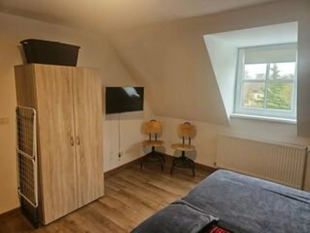Schöne Vollausgestattete Monteurs- Gästewohnung in der Gartenstadt Leuna und nähe Geiseltalsee / 2208