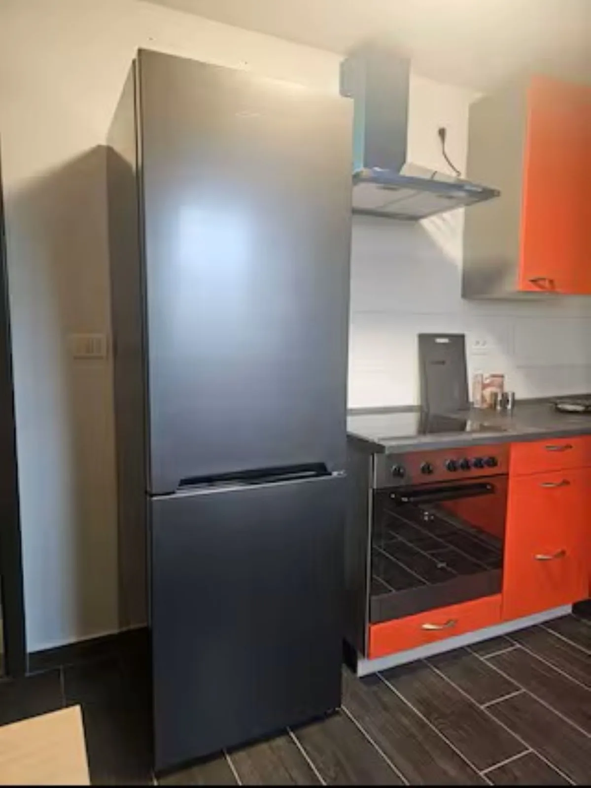Schöne Vollausgestattete Monteurs- Gästewohnung in der Gartenstadt Leuna und nähe Geiseltalsee / 2208