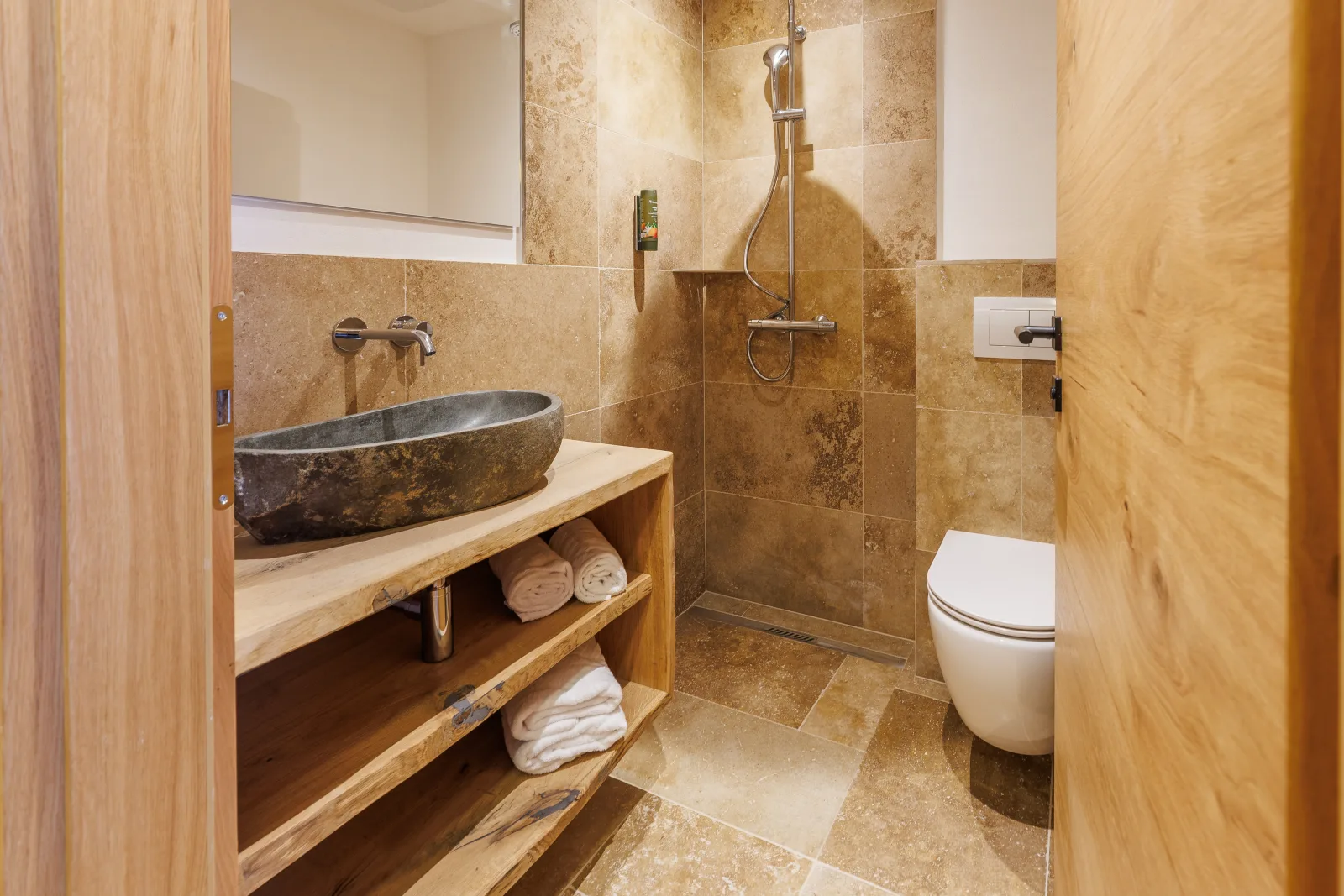 Apartment 6 - Reh
