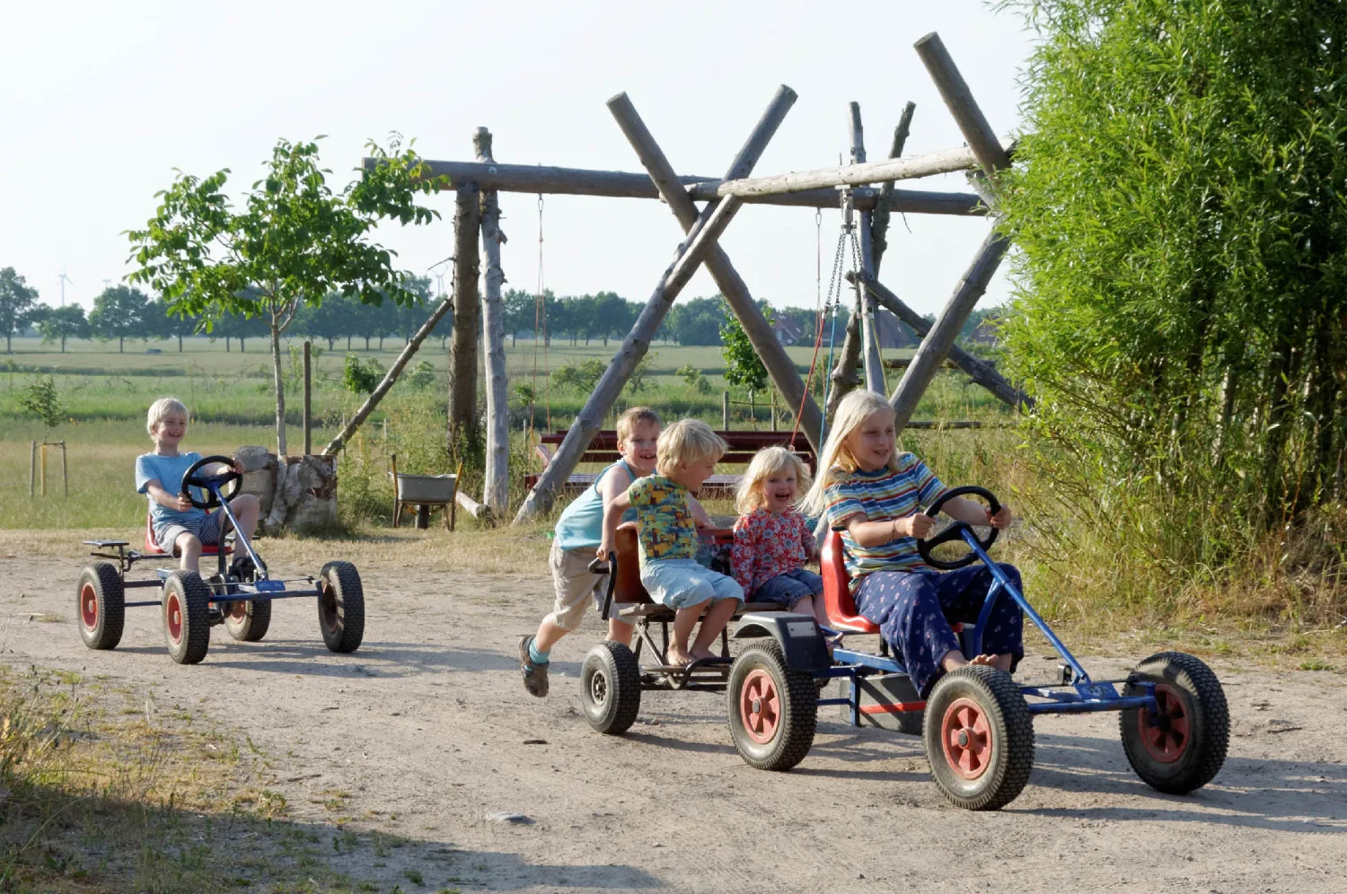Erdgeschoss, überdachte Terrasse, Familienbett, Holzfußboden