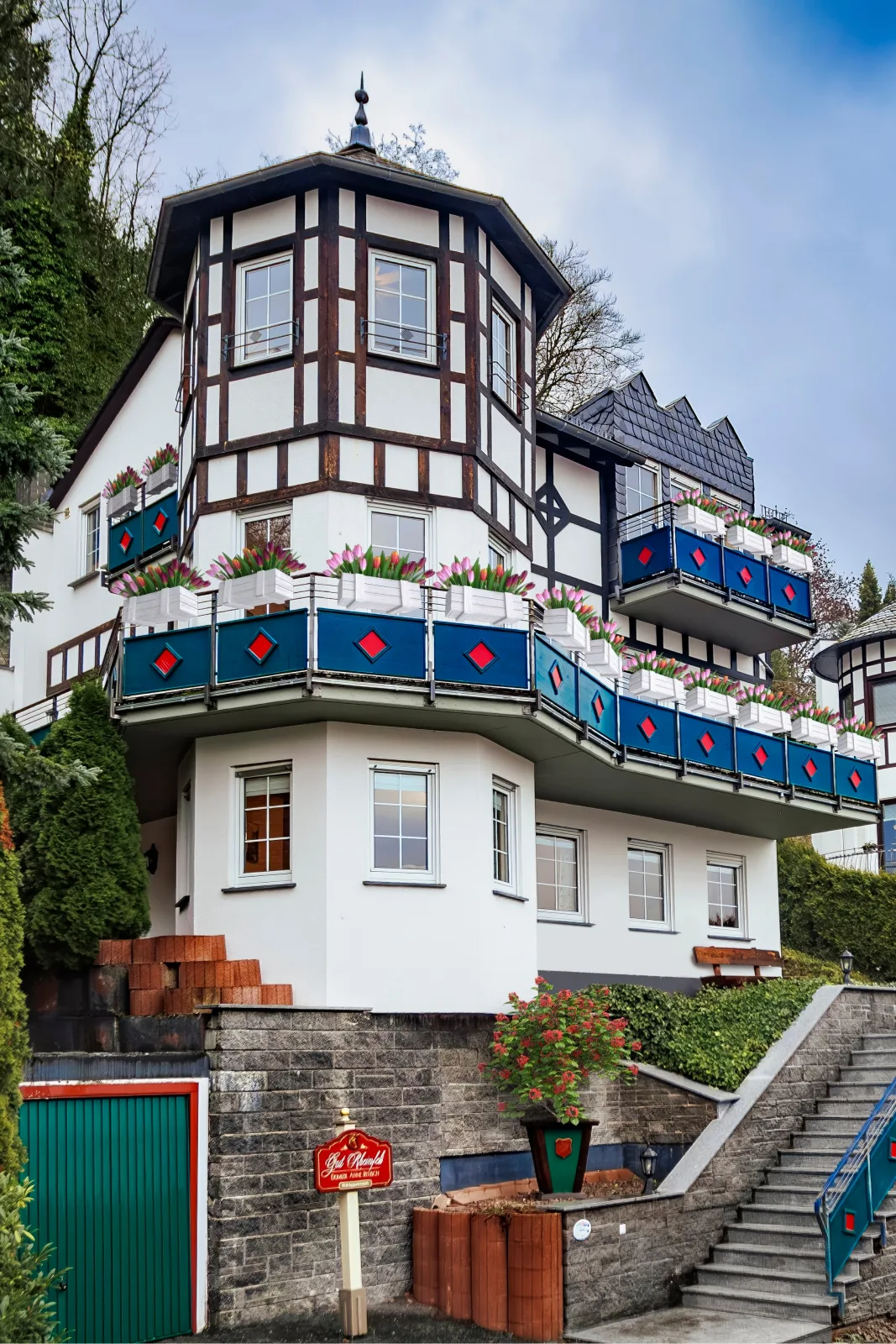 Maria Ruh Apartment No2