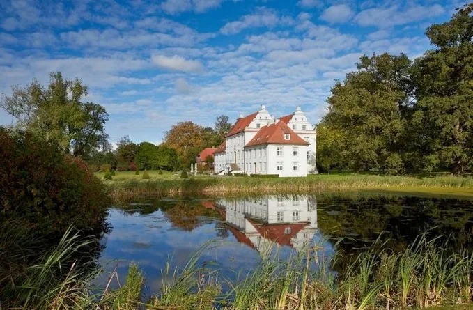 Ferienwohnung Herrenhaus Rechter Seitenflügel II - Boldevitzer Rügenkaten