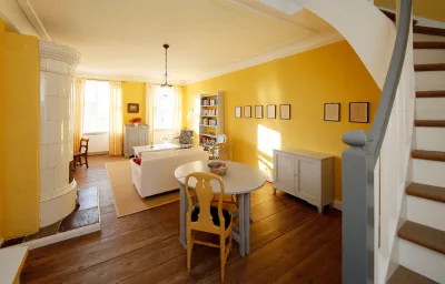 Ferienwohnung Herrenhaus Rechter Seitenflügel IV - Boldevitzer Rügenkaten