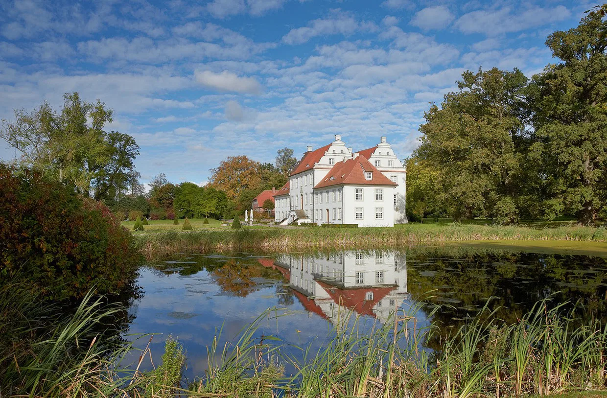 Ferienwohnung Herrenhaus Linker Seitenflügel I - Boldevitzer Rügenkaten