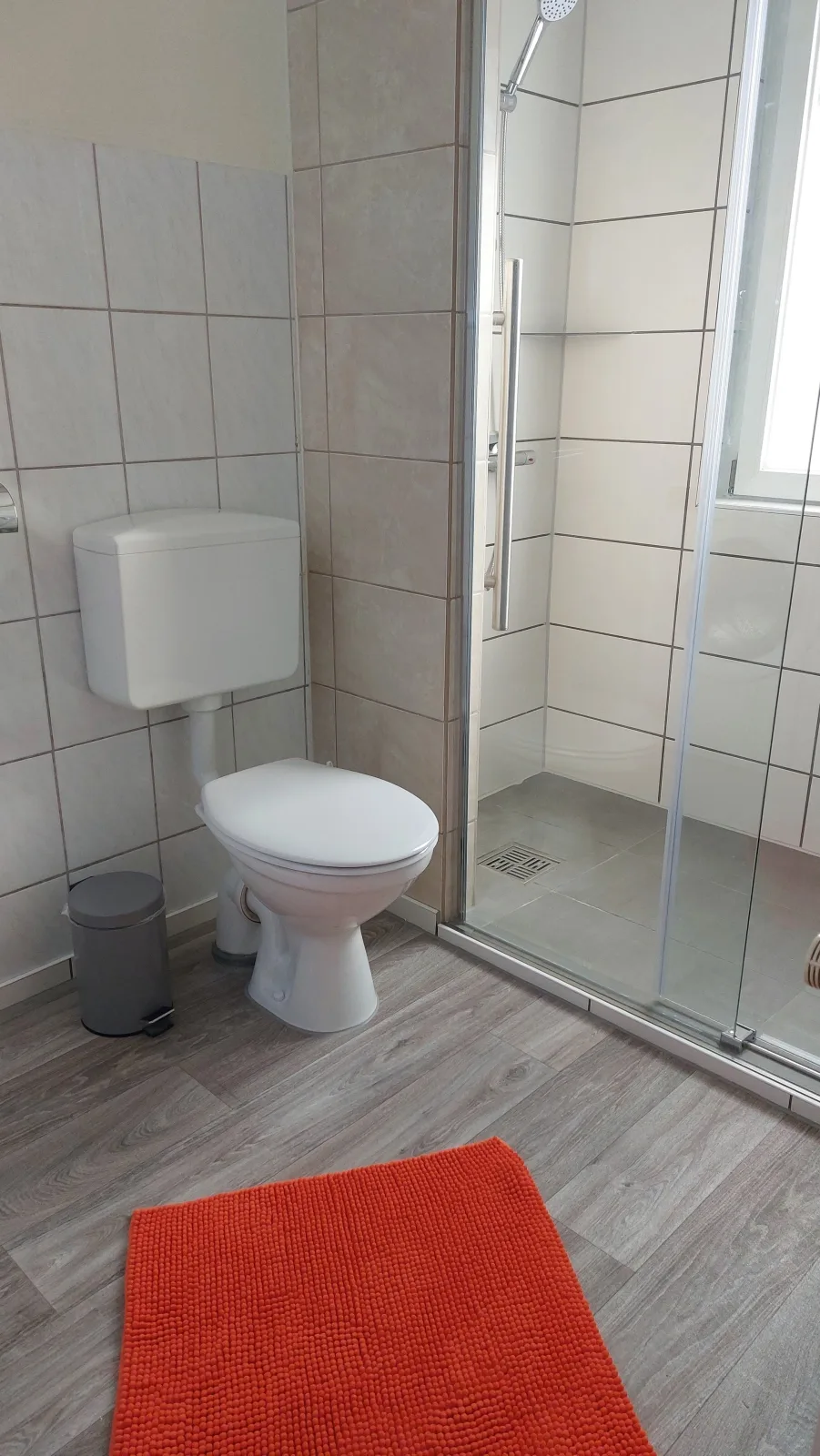 Ferienhof Pommerngreif - Wohnung 3, familiär, mit Poolnutzung und Grillmöglichkeit