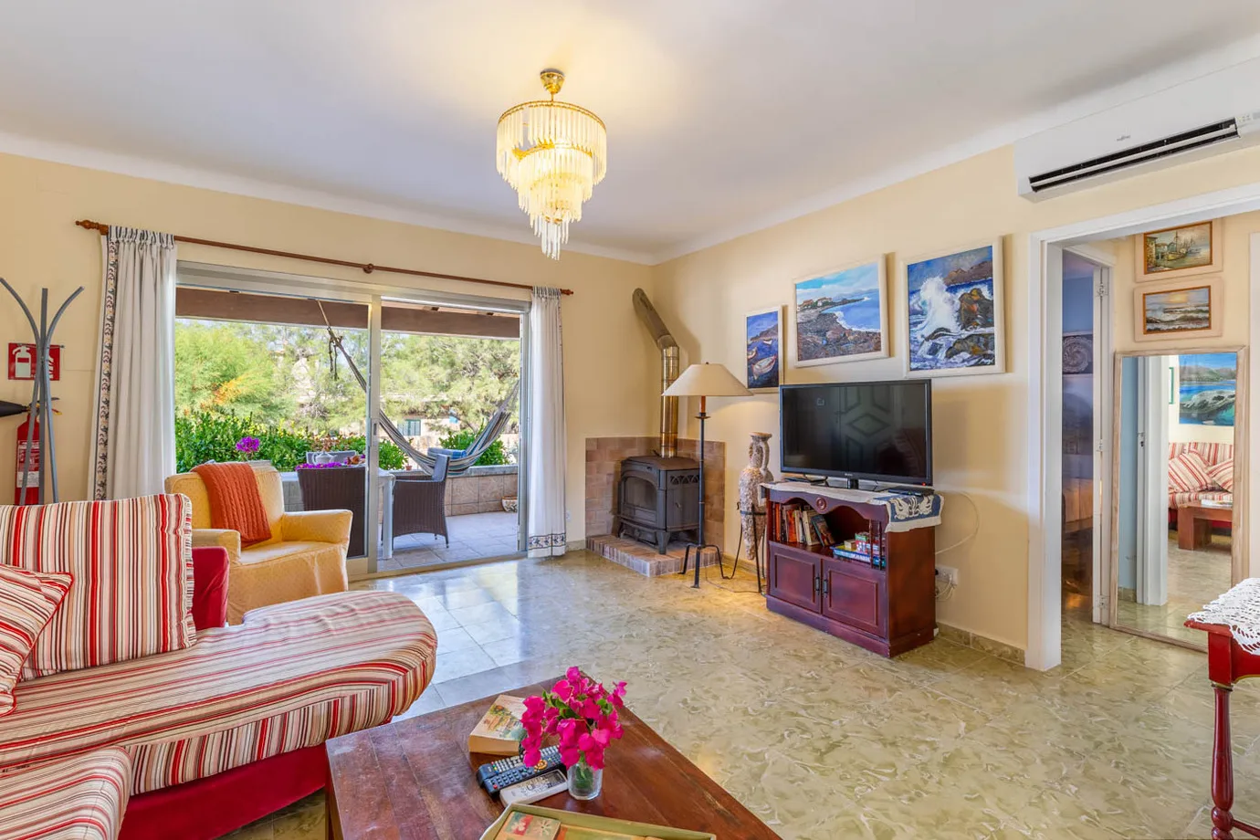 Coquetish Cottage 50m from Son Serra Beach