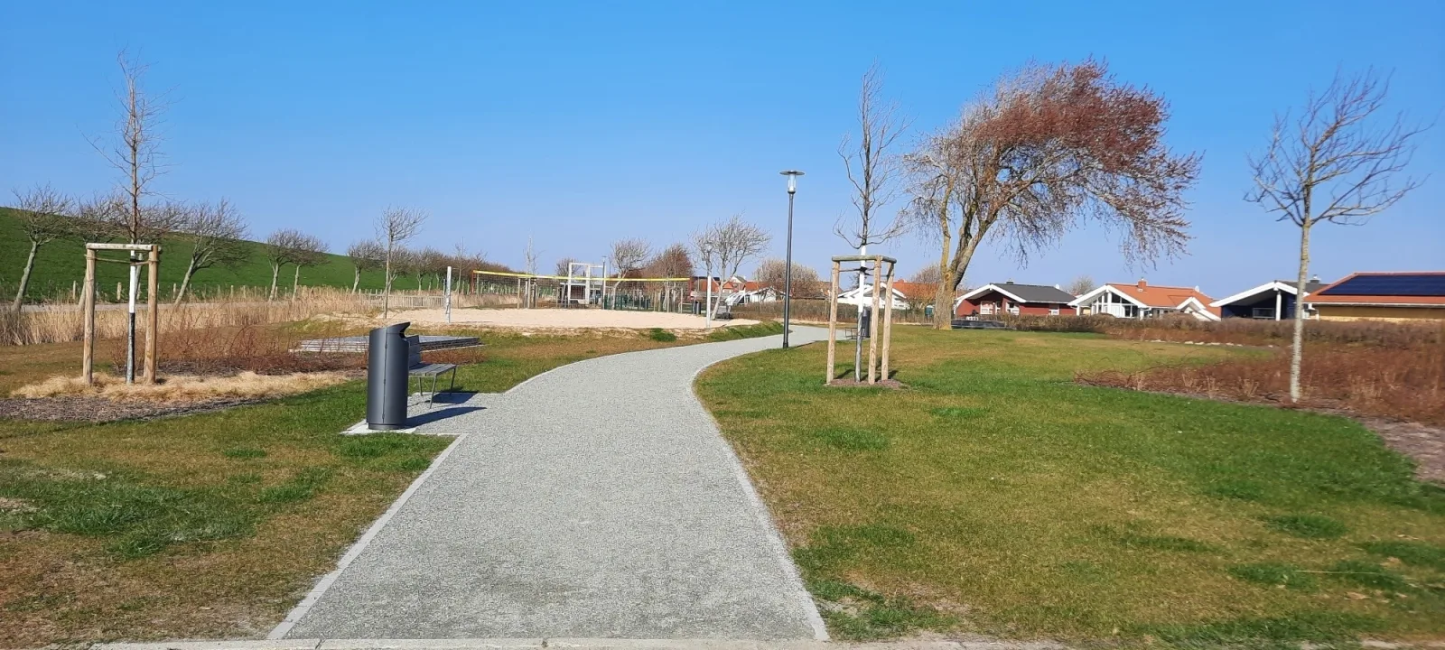 Ferienwohnung Seebär im Haus Seewind nur 800 Meter von der Nordsee entfernt auf 2.800 m² Grundstück
