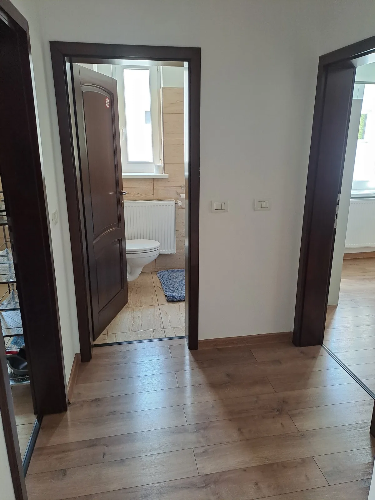 Voll ausgestattete Monteur- Ferienwohnung direkt an der Raffinerie Leuna in einer Villa mit kleinem Balkon