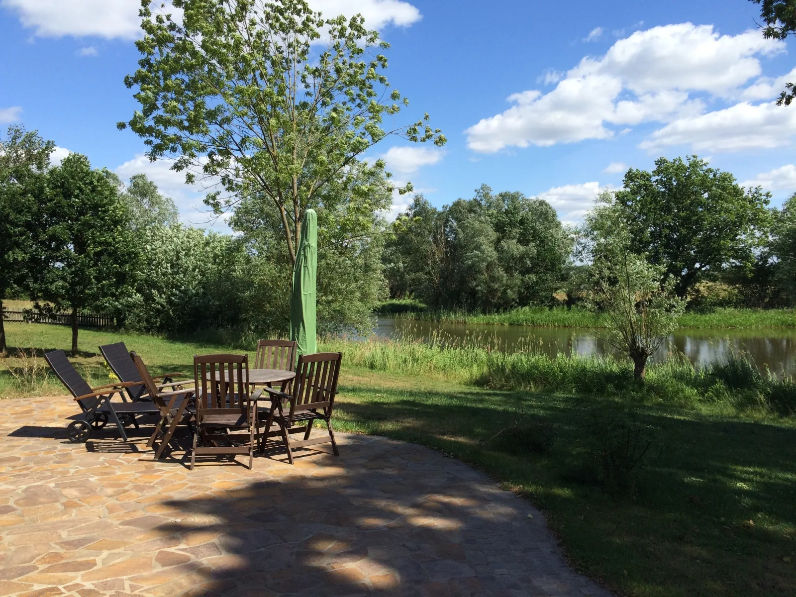 Chalet with pure nature - and private lake