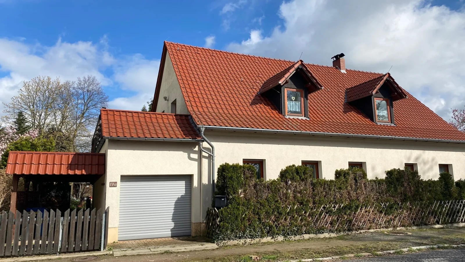 Wohnung im Grünen, Haus Cara, 120 m², 4 Zi, Kü, Bad