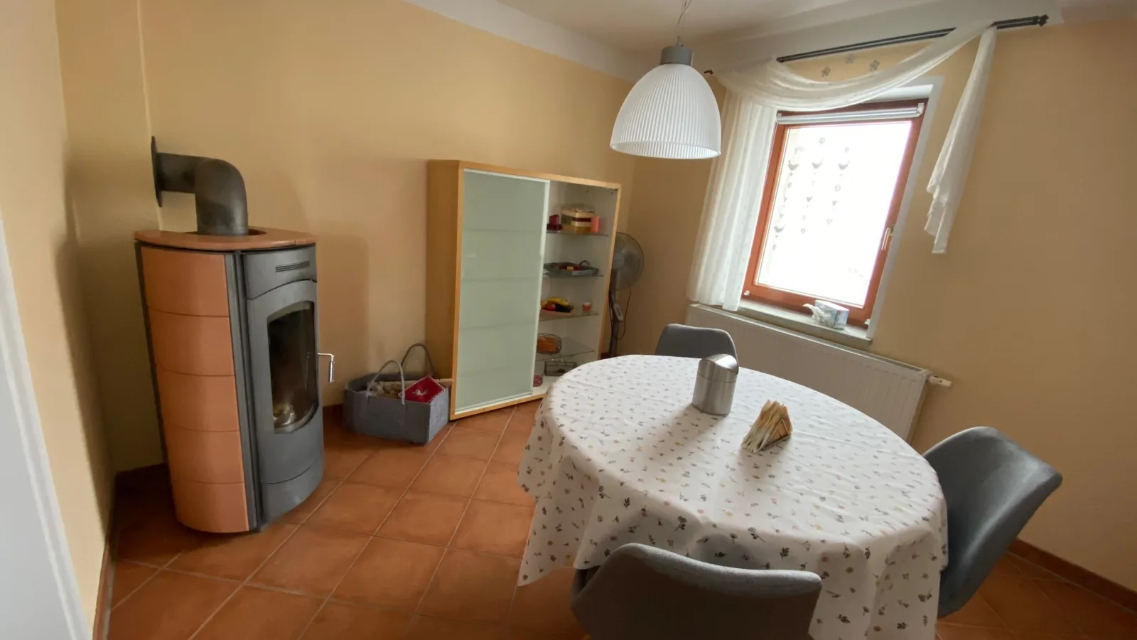 Wohnung im Grünen, Haus Cara, 120 m², 4 Zi, Kü, Bad