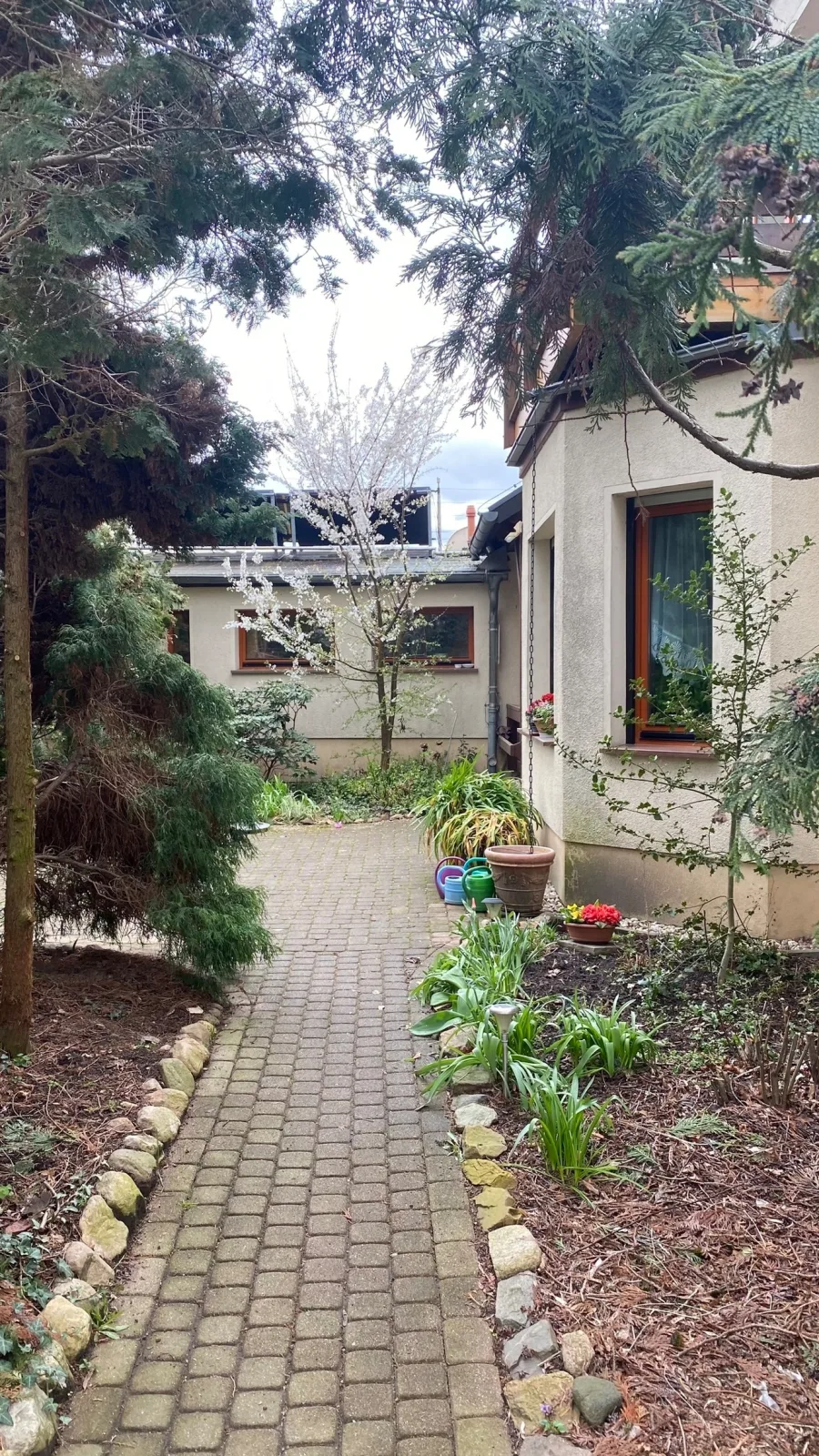 Wohnung im Grünen, Haus Cara, 120 m², 4 Zi, Kü, Bad