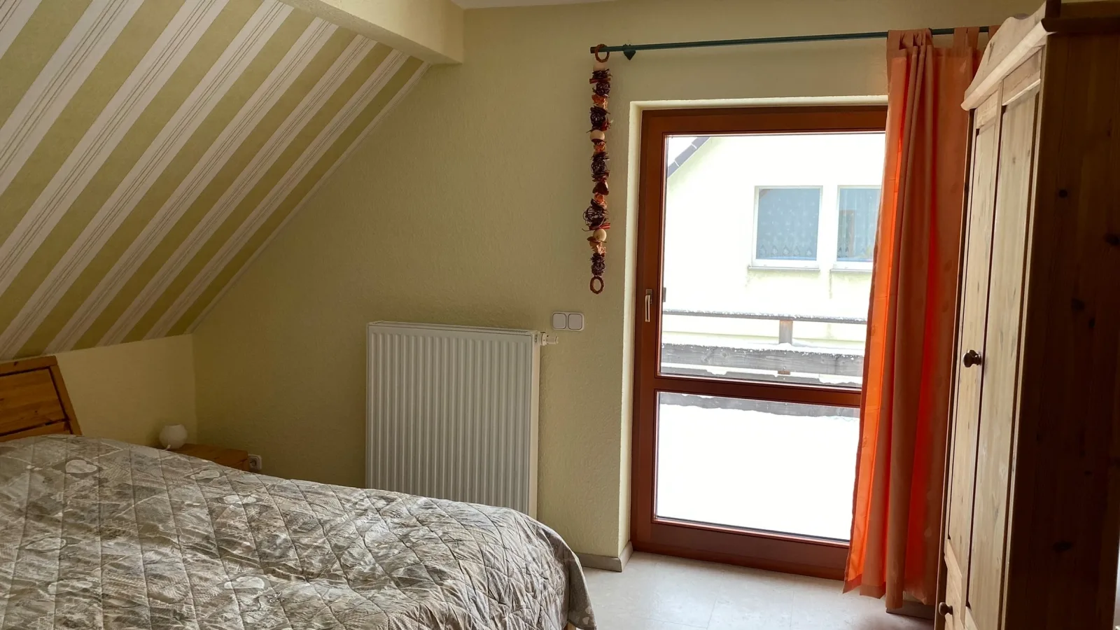 Wohnung im Grünen, Haus Cara, 120 m², 4 Zi, Kü, Bad