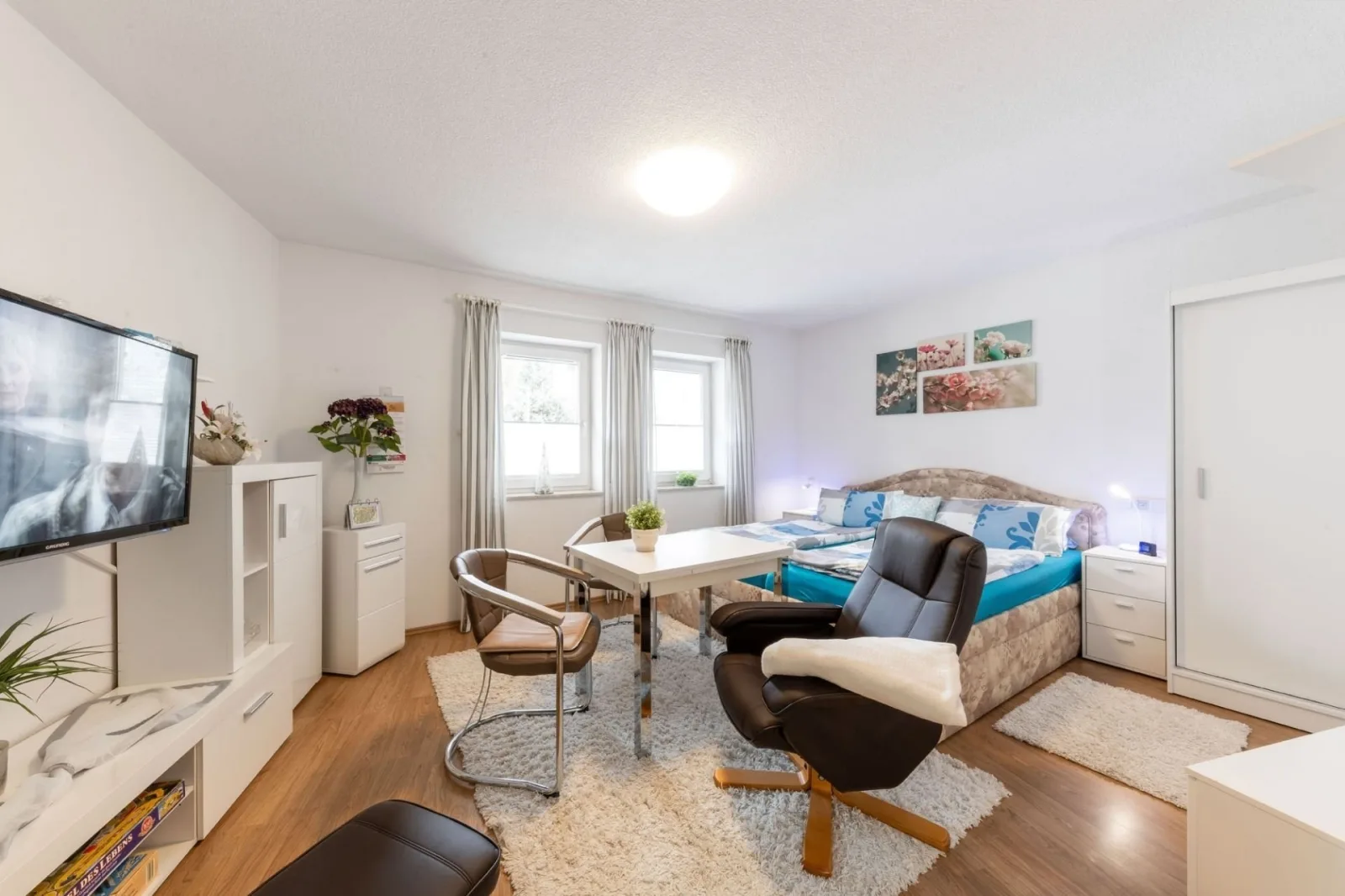 Ferienwohnung "Blumenwiese"