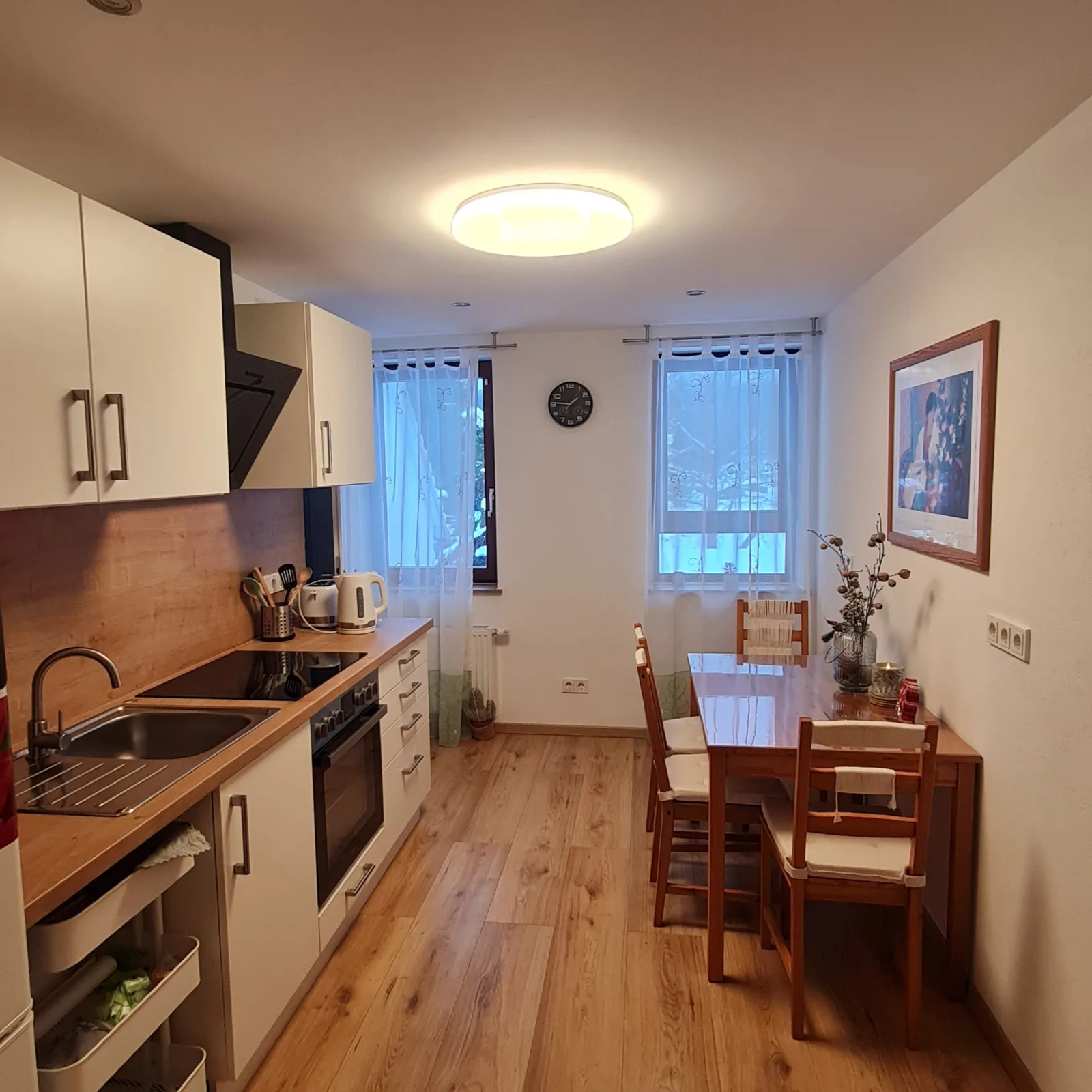 Ruhige Ferienwohnung mit Balkon und Terrasse nahe Kassel