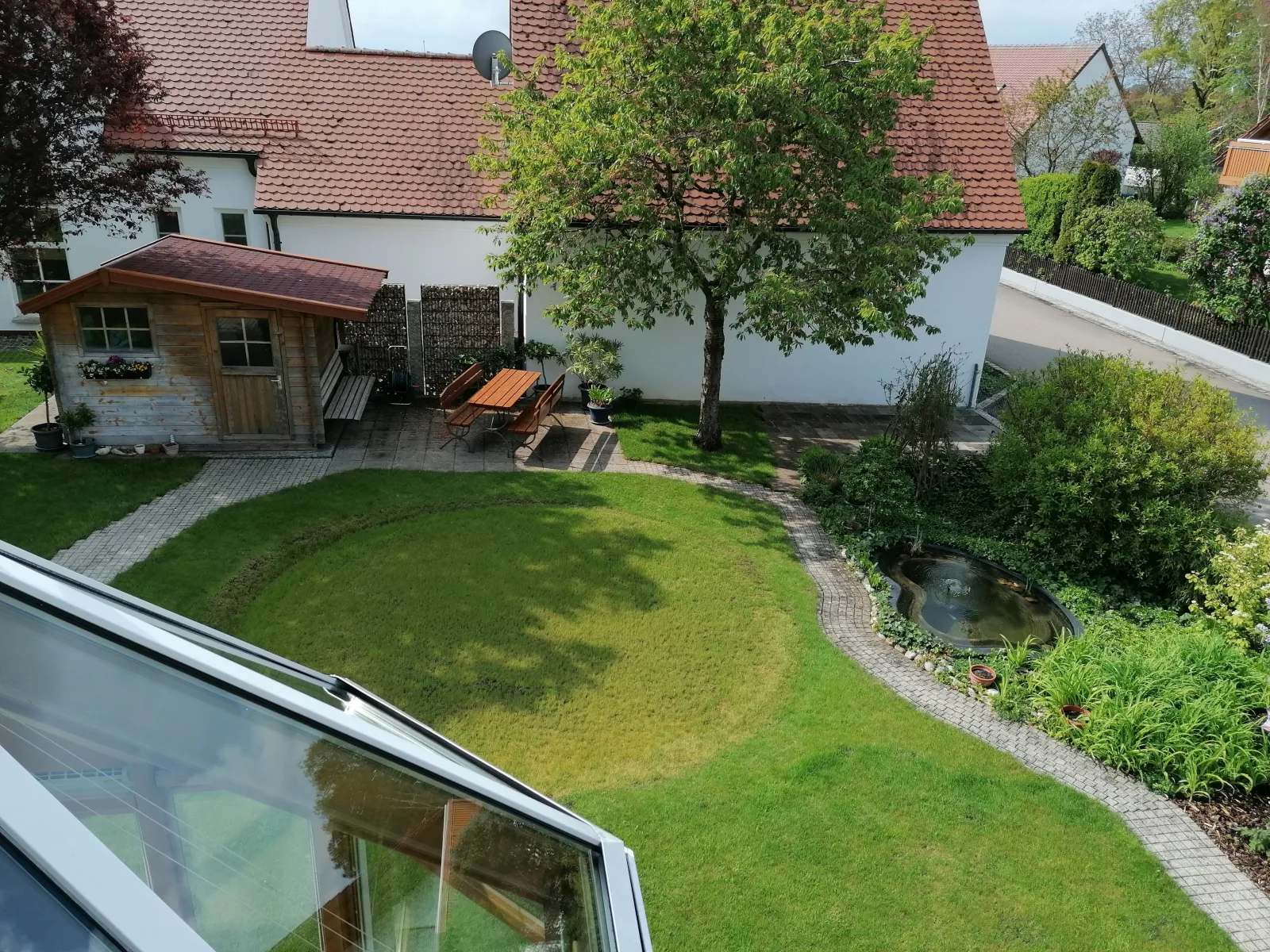 Haus mit großem Garten und Terrasse zur Mitbenutzung