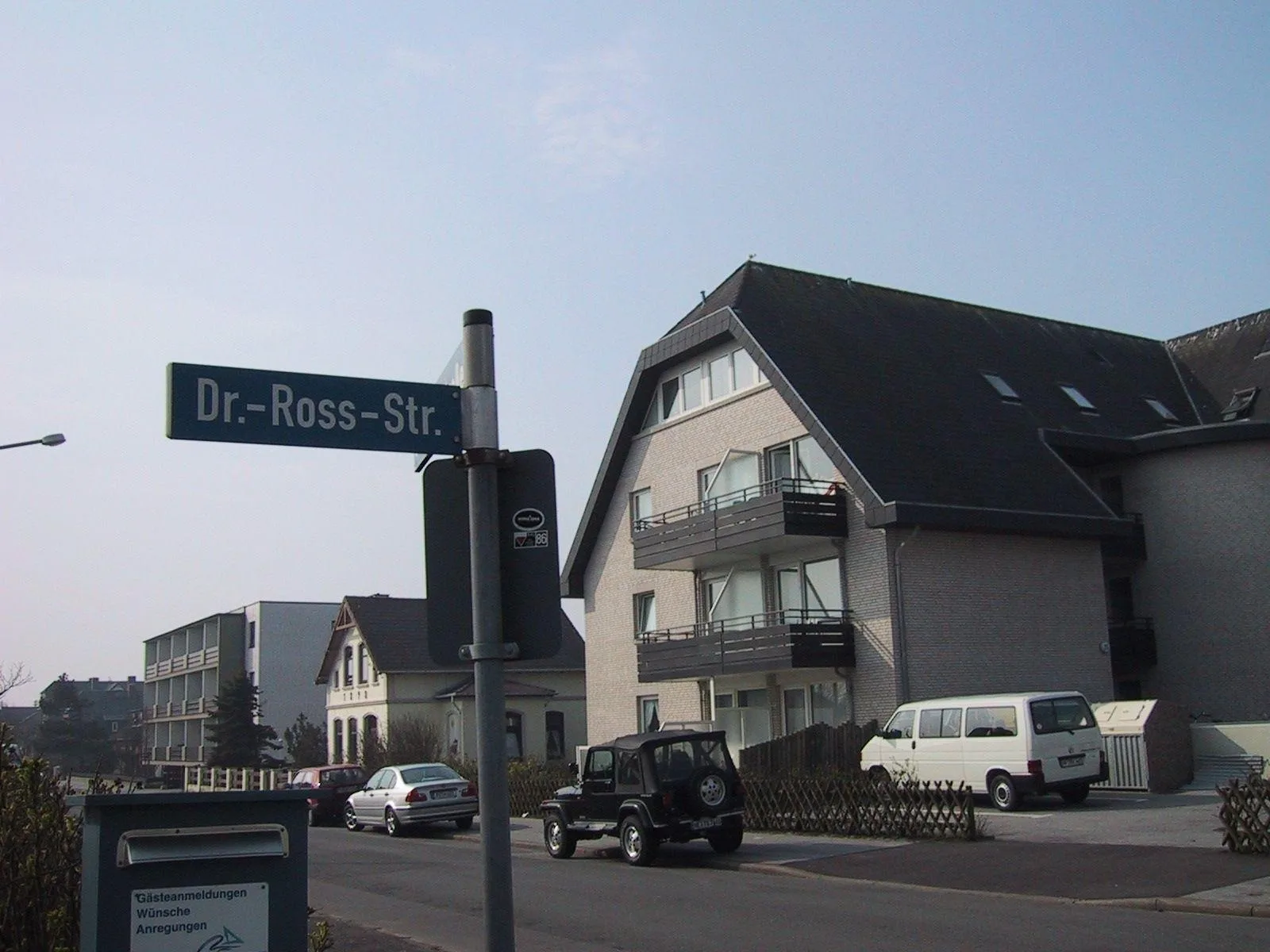 Mini-Wohnung mit Dachschräge im friesischen Stil