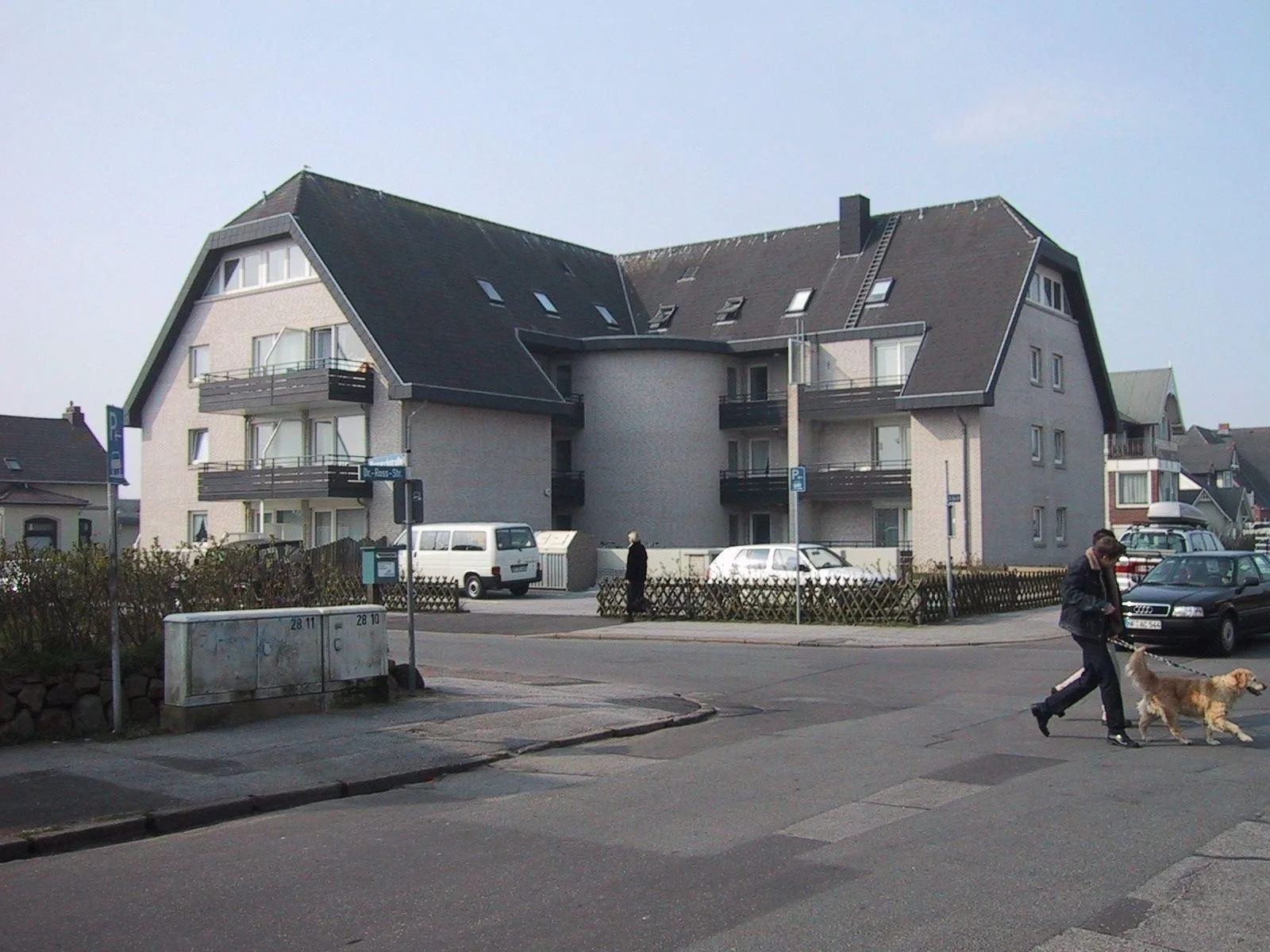 Mini-Wohnung mit Dachschräge im friesischen Stil