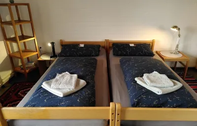 Zimmer 13