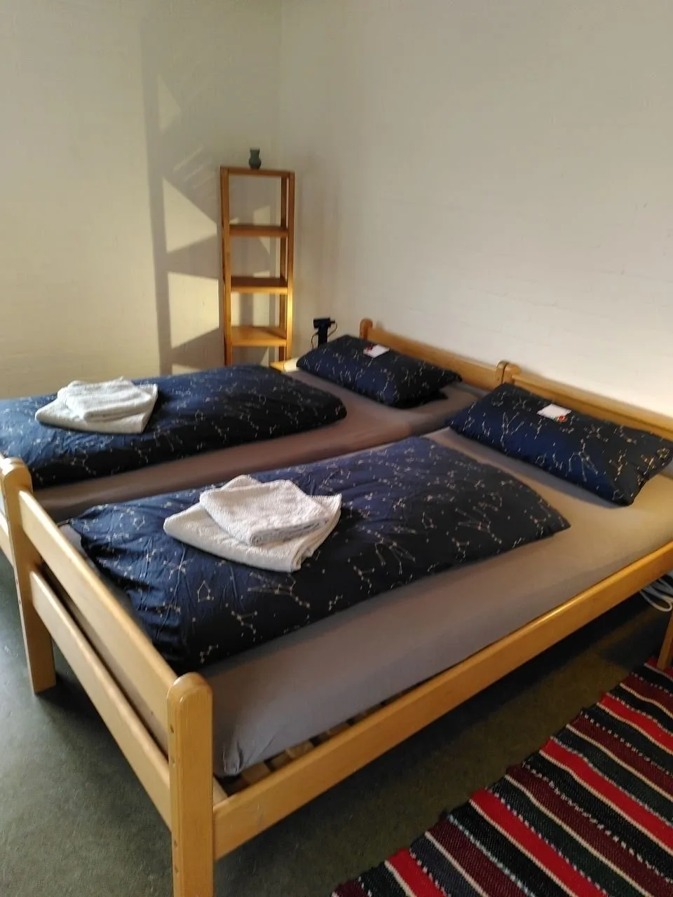 Zimmer 13