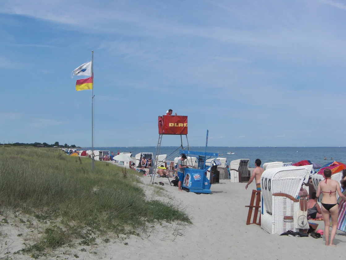 Terrassen-Fewo Seaside am Ostseestrand inkl. Schwimmbad und Strandkorb