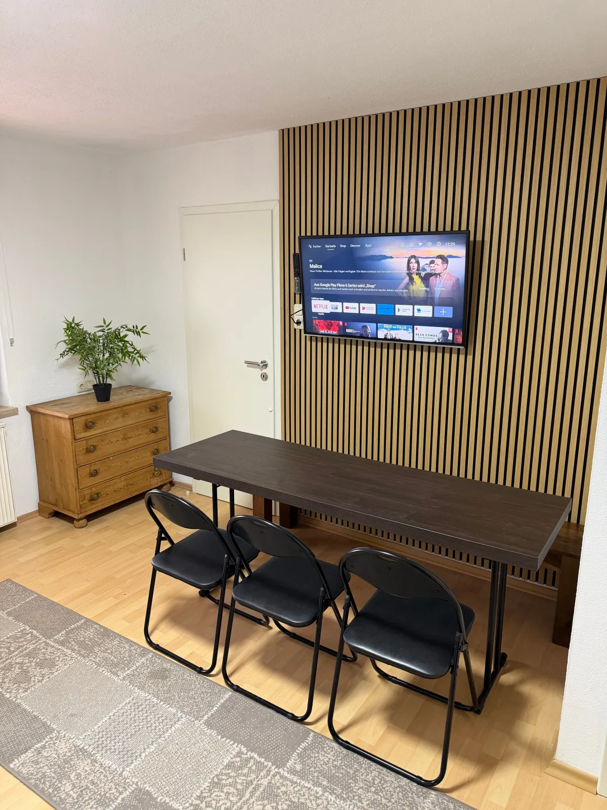 3 Zimmer/ Ruhiges Apartment mit Terrasse: Tor zu den Alpen & München (EG-L)