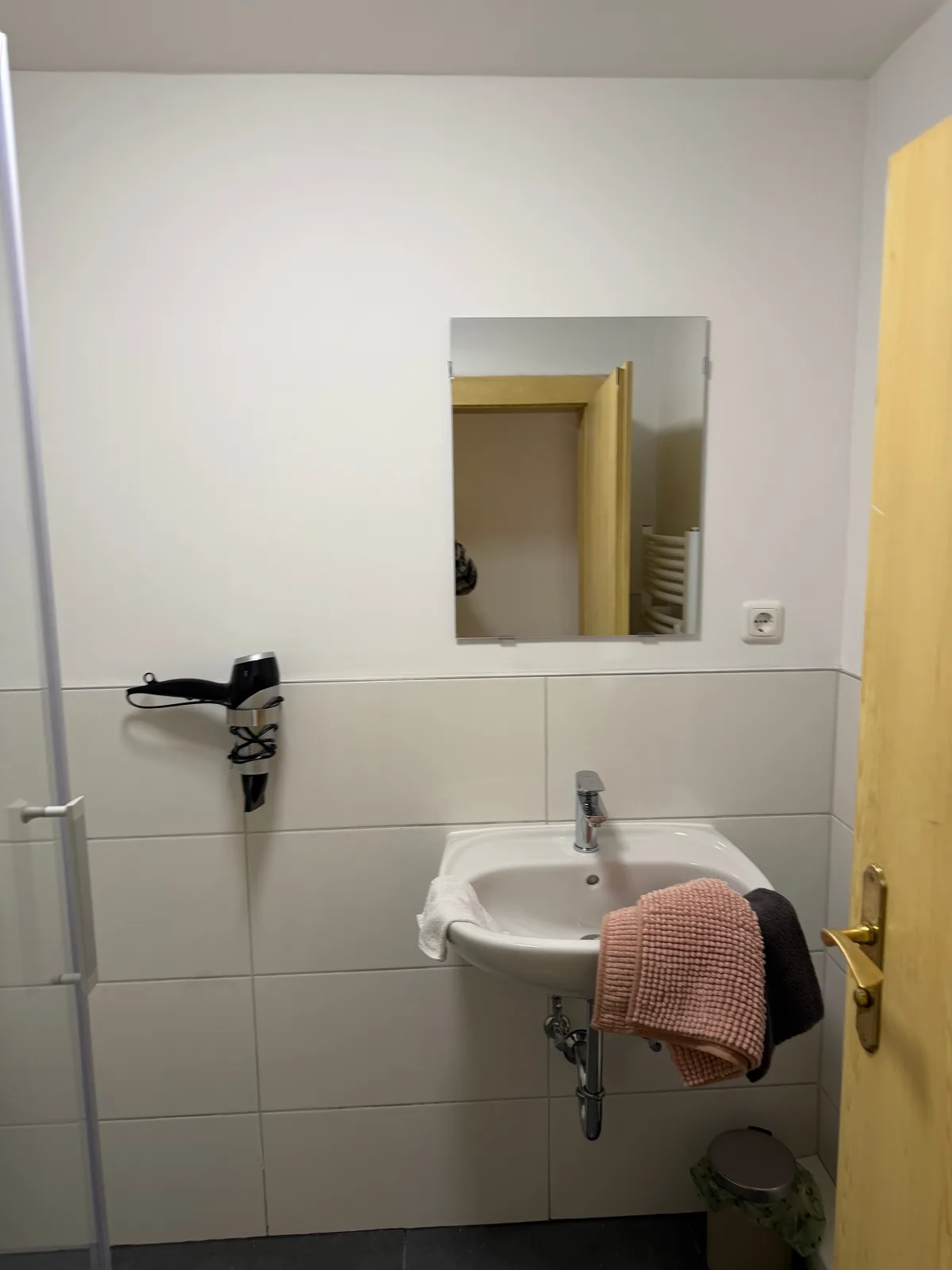 4 Zimmer/ Moderner Alpen-Chic trifft Tradition bei München (OG-R)