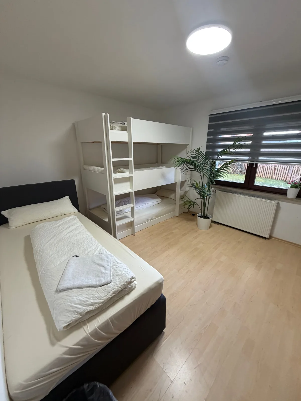 4 Zimmer/ Moderner Alpen-Chic trifft Tradition bei München (EG-R)